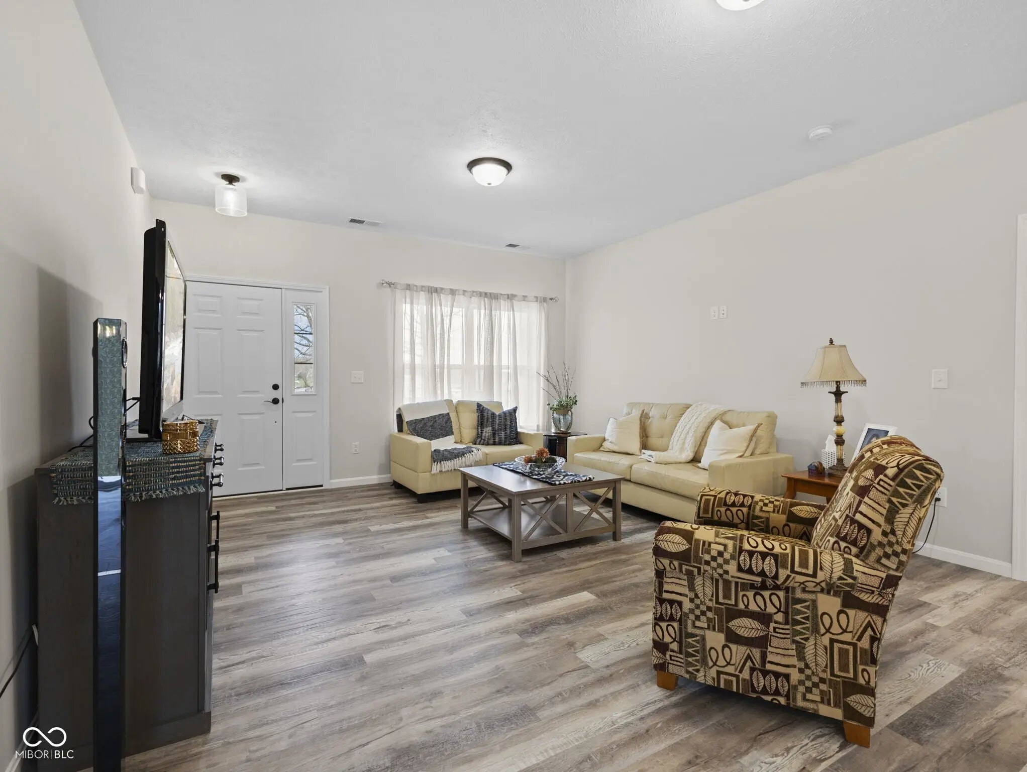 1911 S A Street MLS 22028853 Rolling Hills photo 3