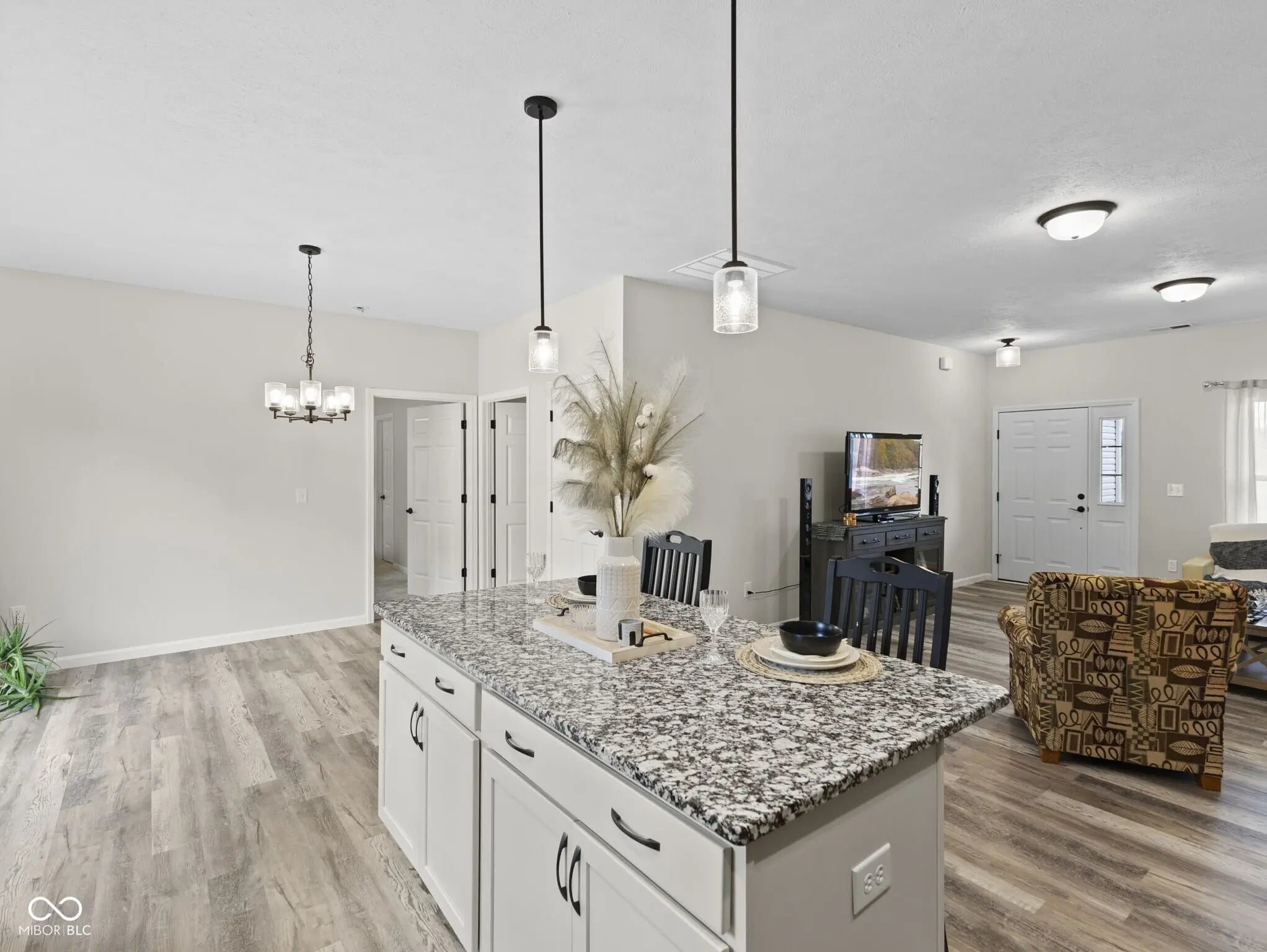 1911 S A Street MLS 22028853 Rolling Hills photo 9