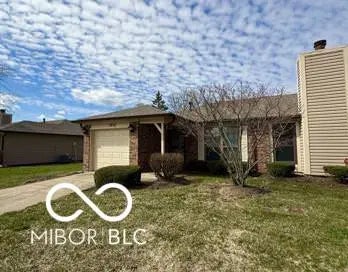 1836 Queensbridge Circle N, Indianapolis