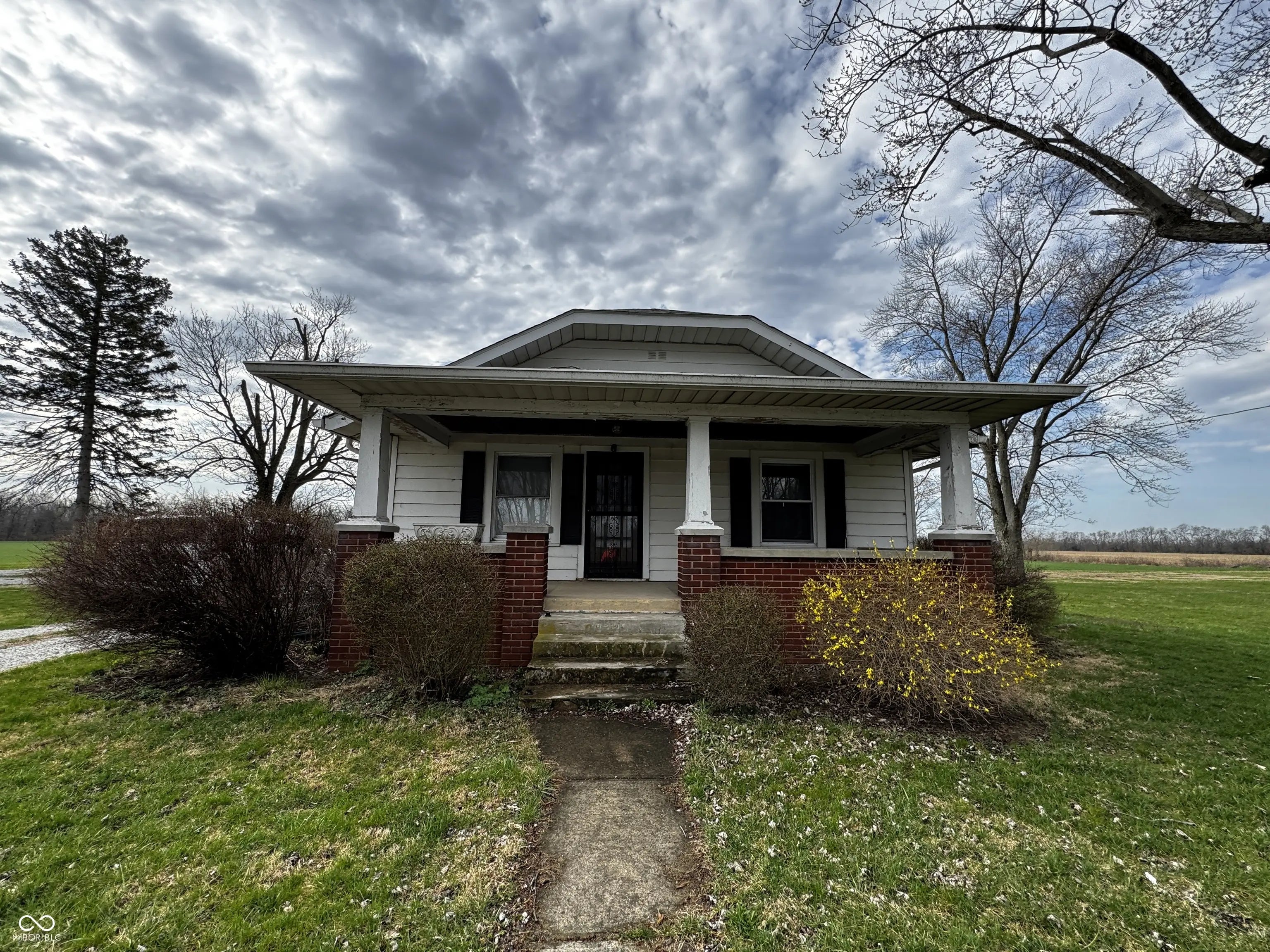 3179 W 400 N, Fairland
