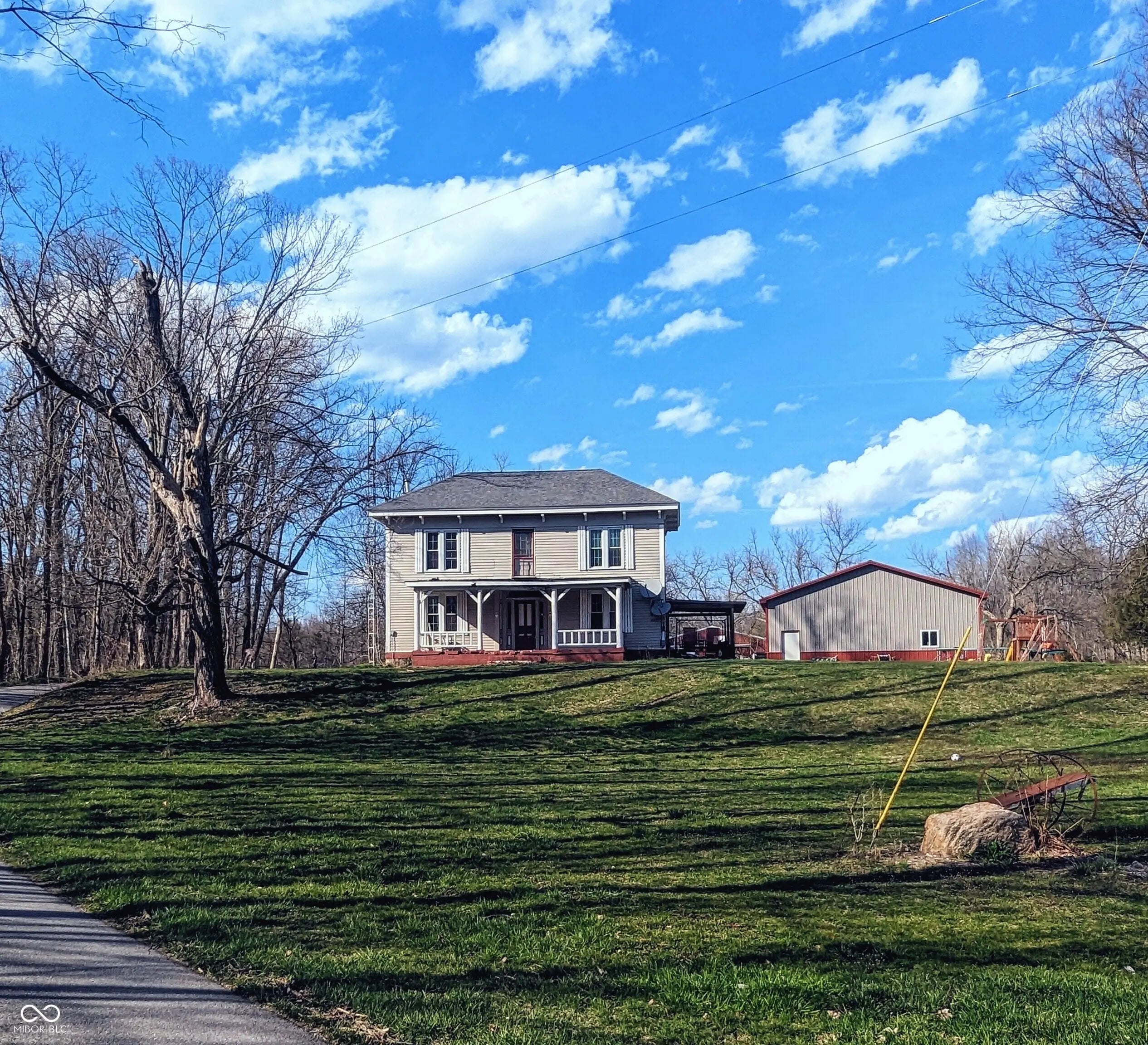 6386 S Garrison Road, Connersville
