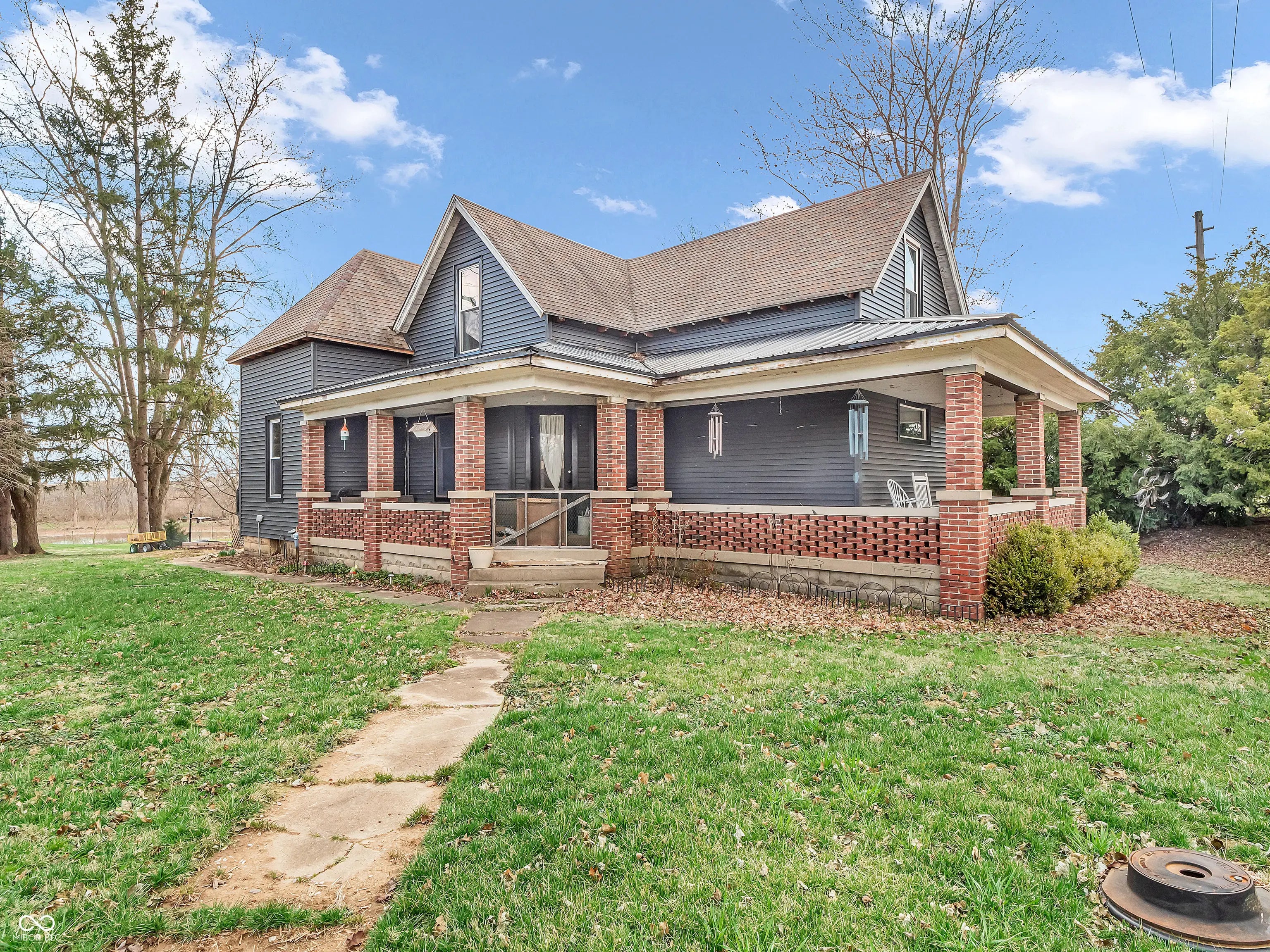 Photo of 7 W Forest Home Street Roachdale, IN 46172