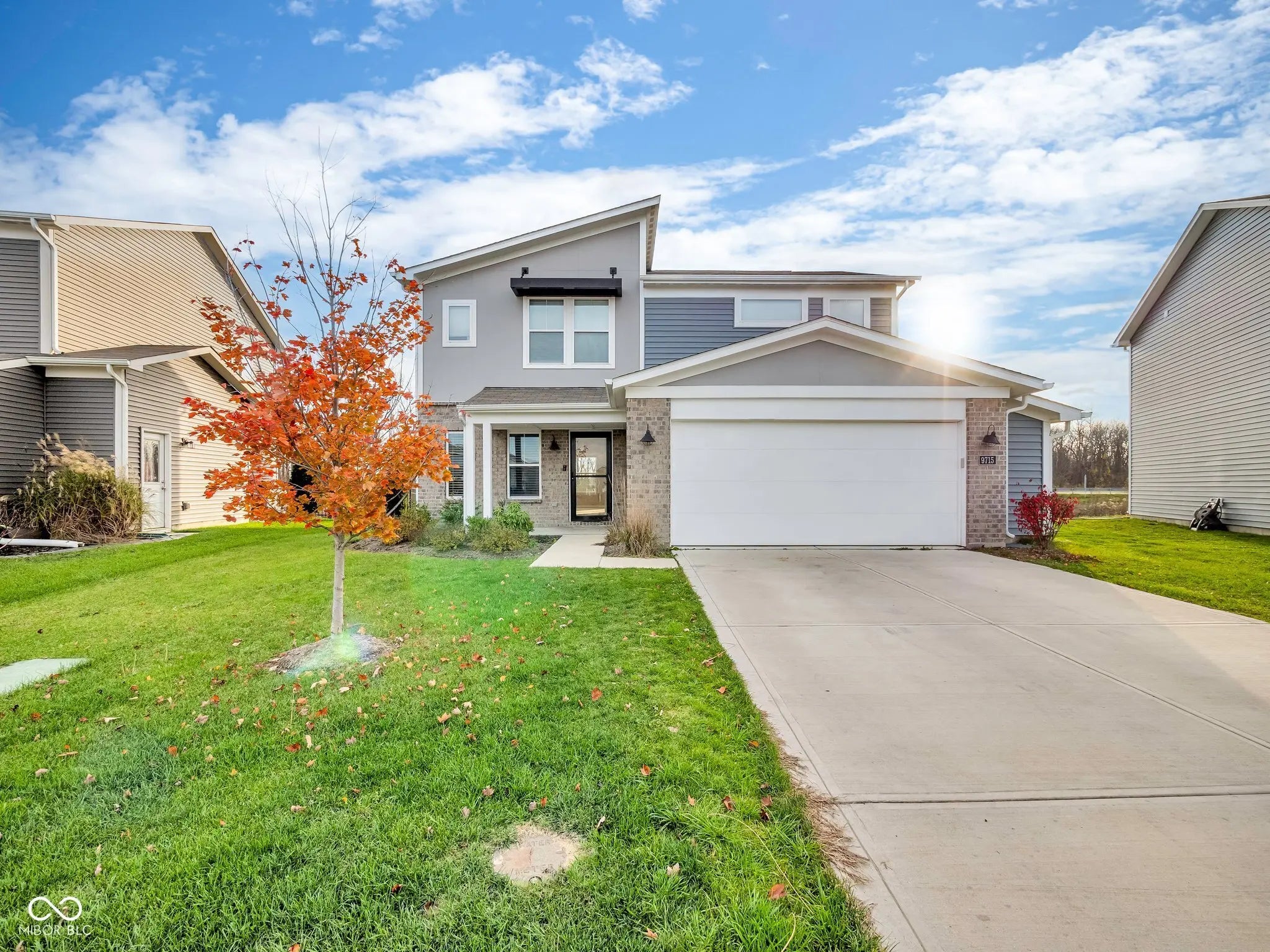 9715 Violet Circle, Indianapolis