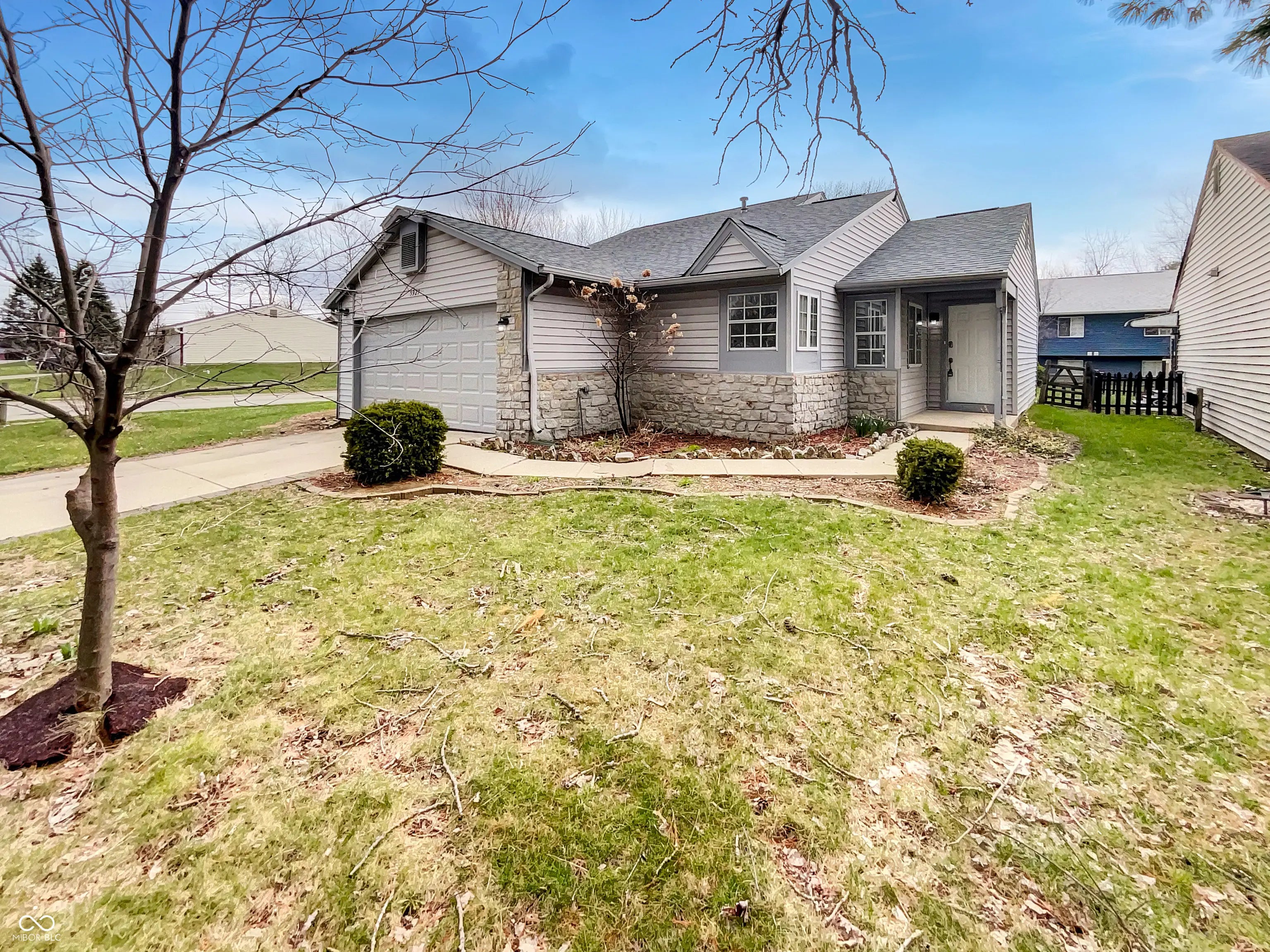 5927 Timber Lake Boulevard, Indianapolis