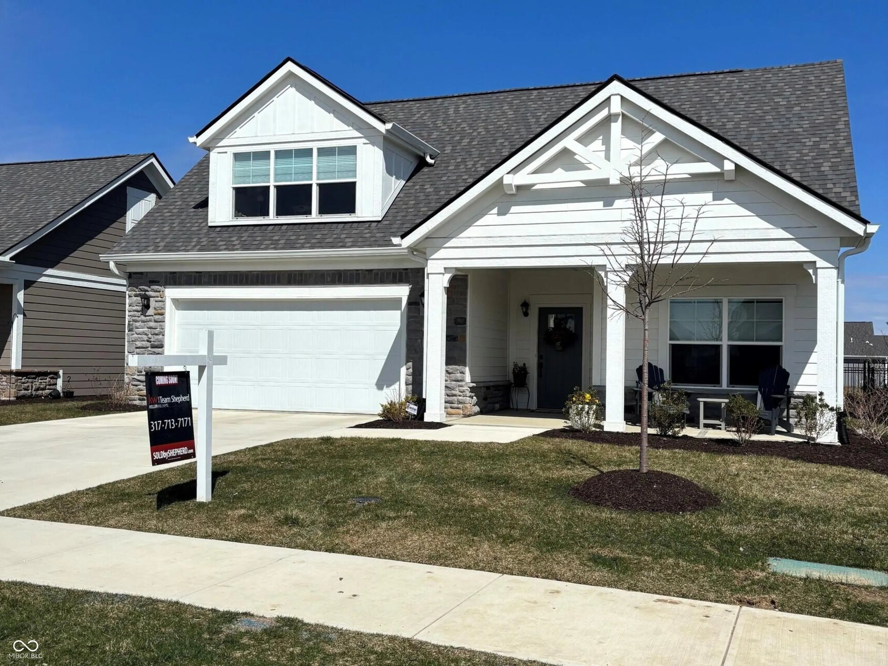 2460 Collins Drive, Westfield