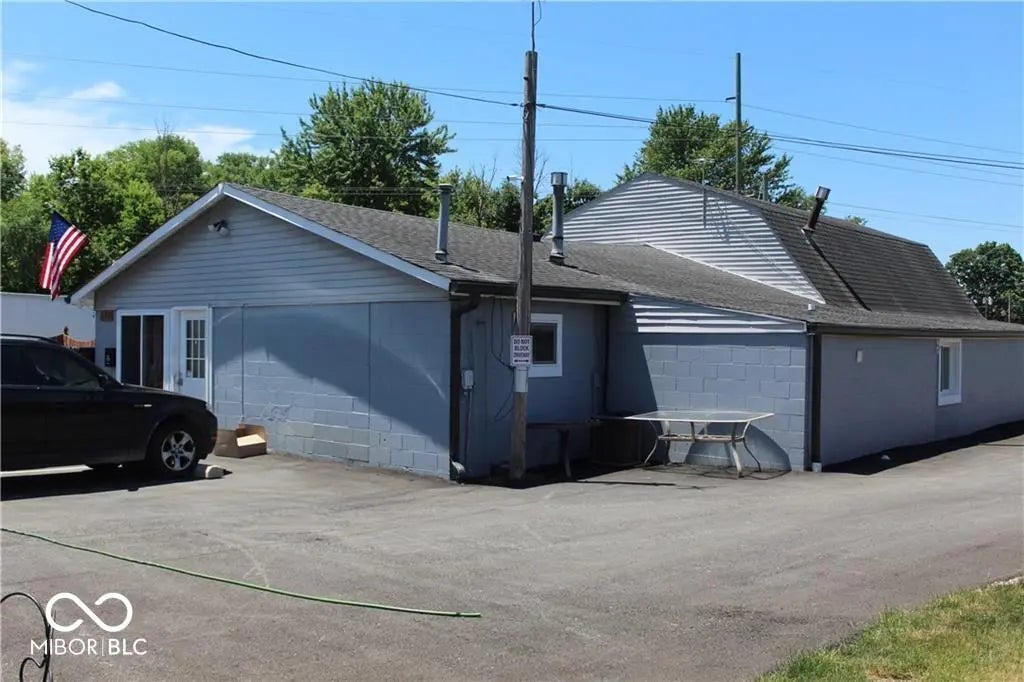 Photo of 110 N Grant Street Brownsburg, IN 46112
