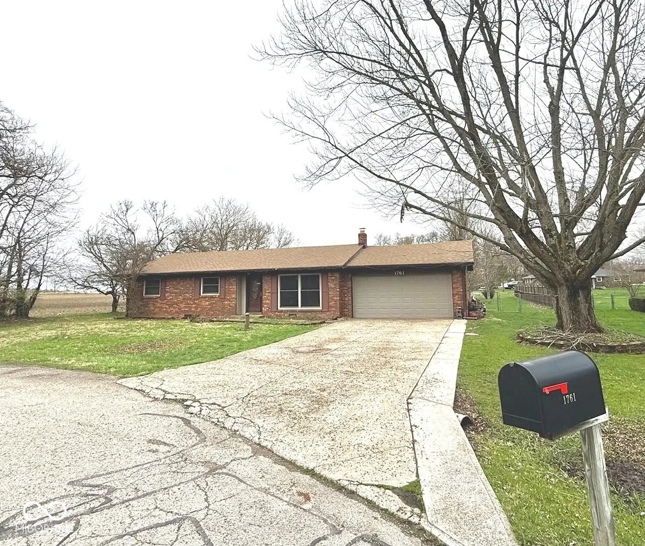 1761 Country Lane Drive, Greenfield