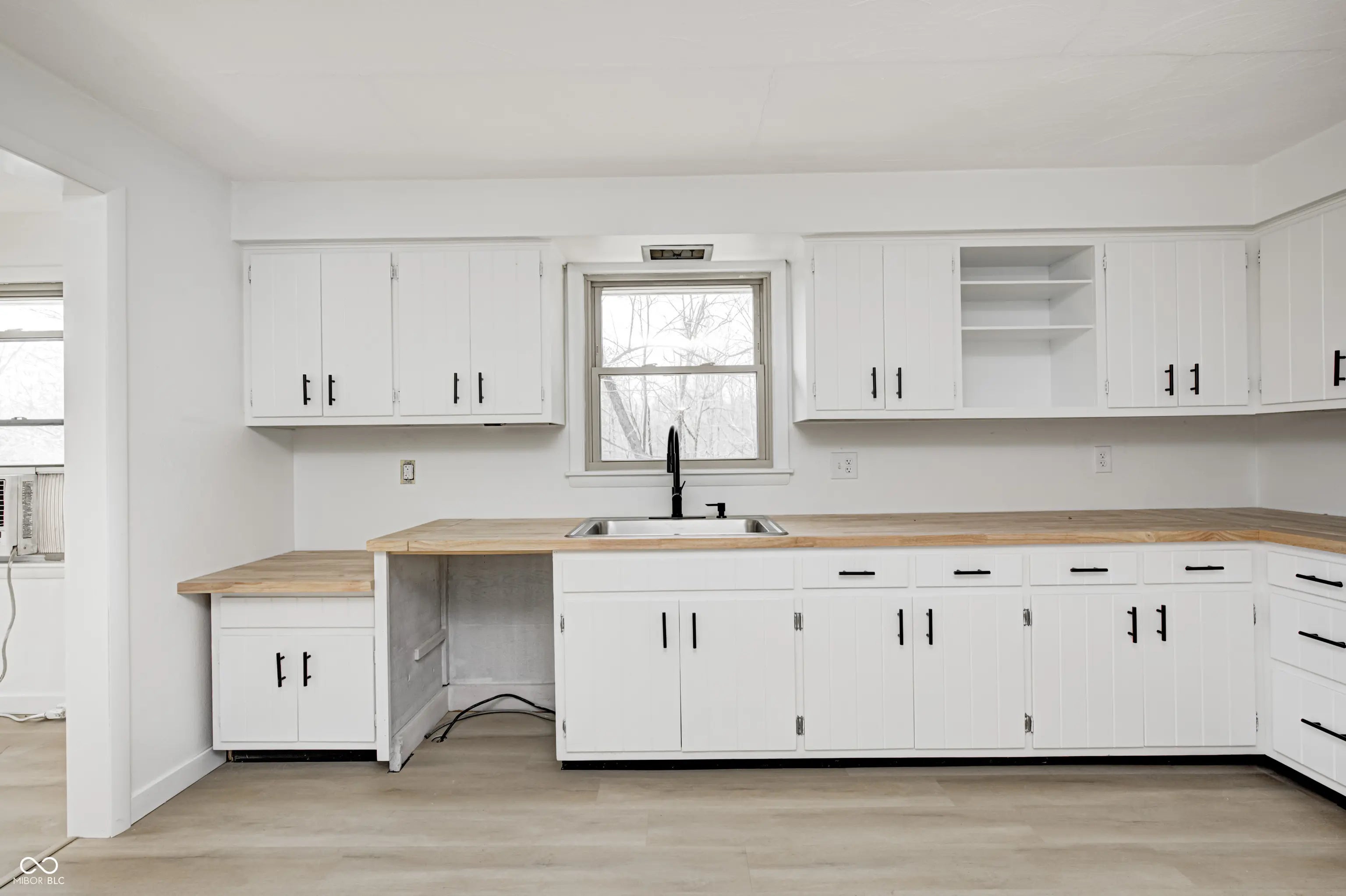 5453 S Westwood Drive MLS 22029850 Lake Haven photo 12