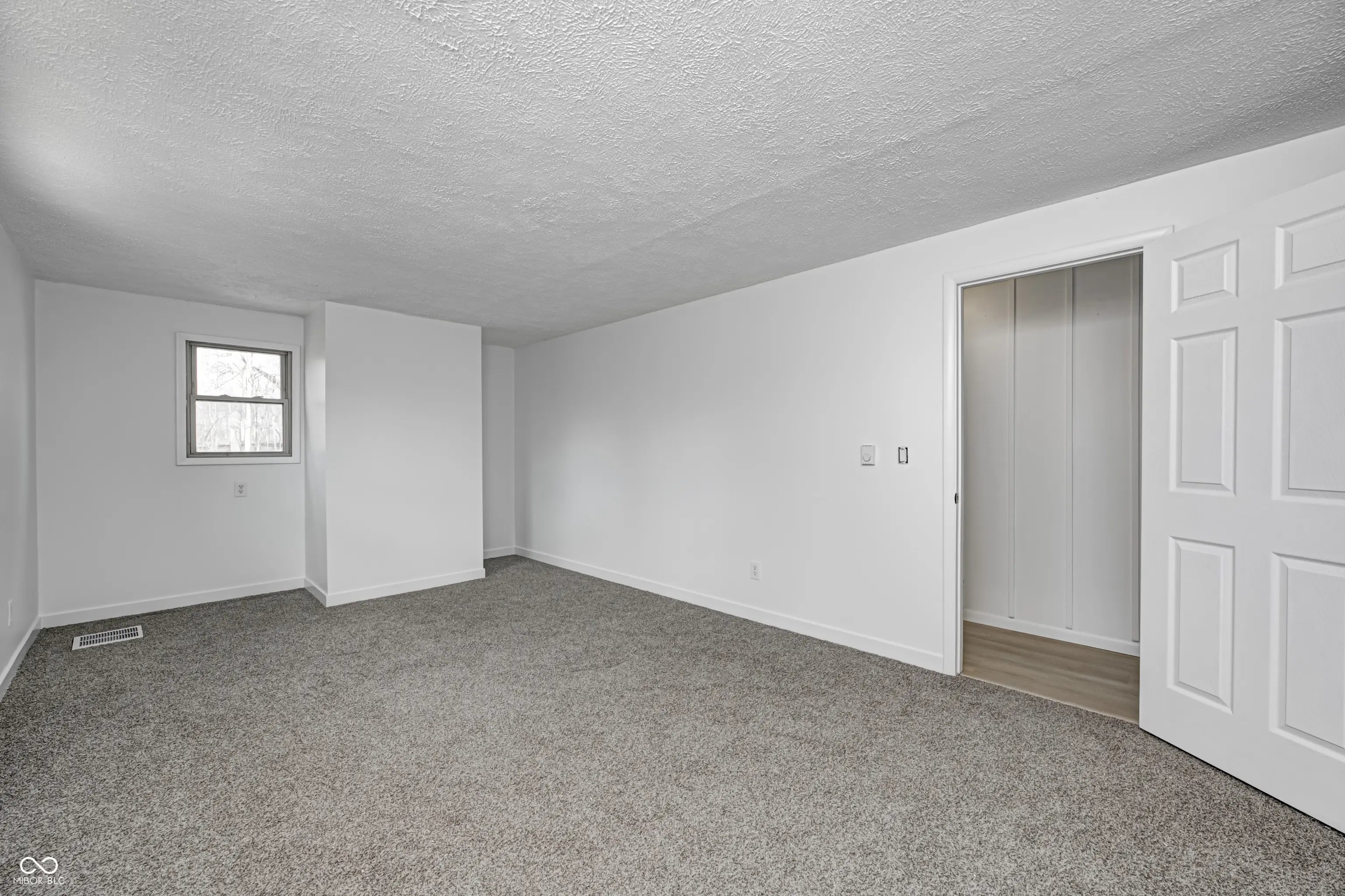 5453 S Westwood Drive MLS 22029850 Lake Haven photo 16