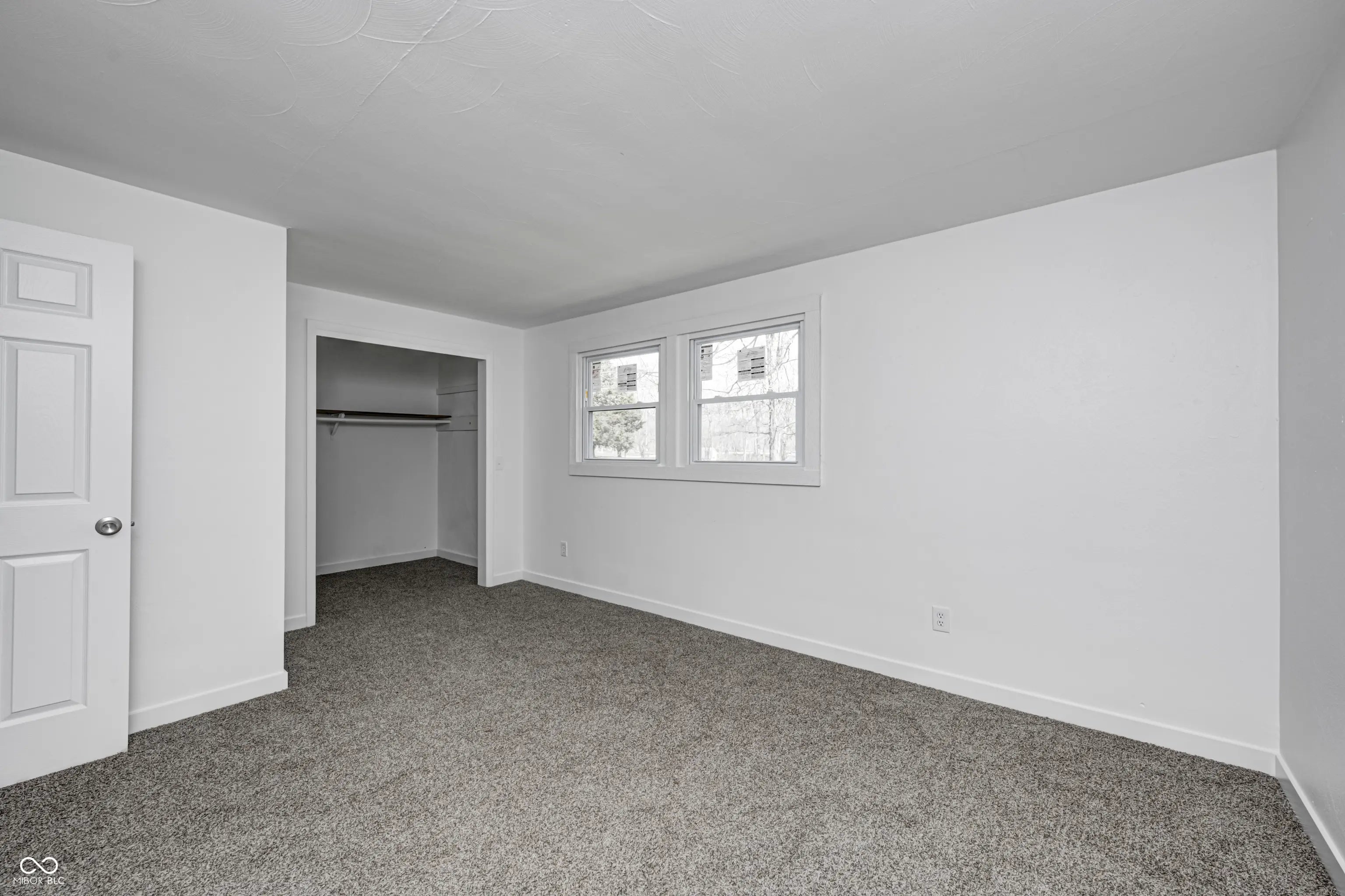 5453 S Westwood Drive MLS 22029850 Lake Haven photo 17