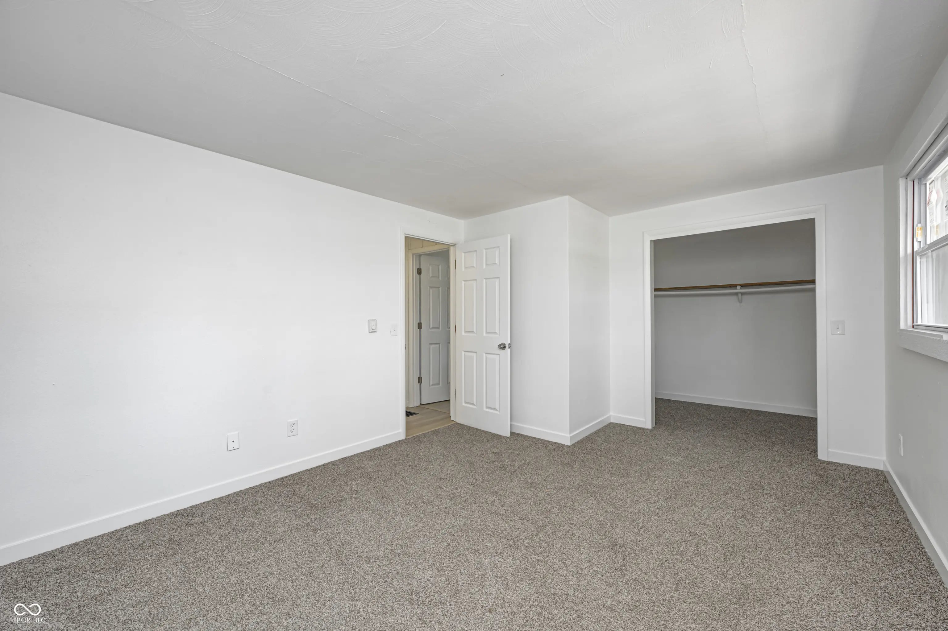 5453 S Westwood Drive MLS 22029850 Lake Haven photo 18