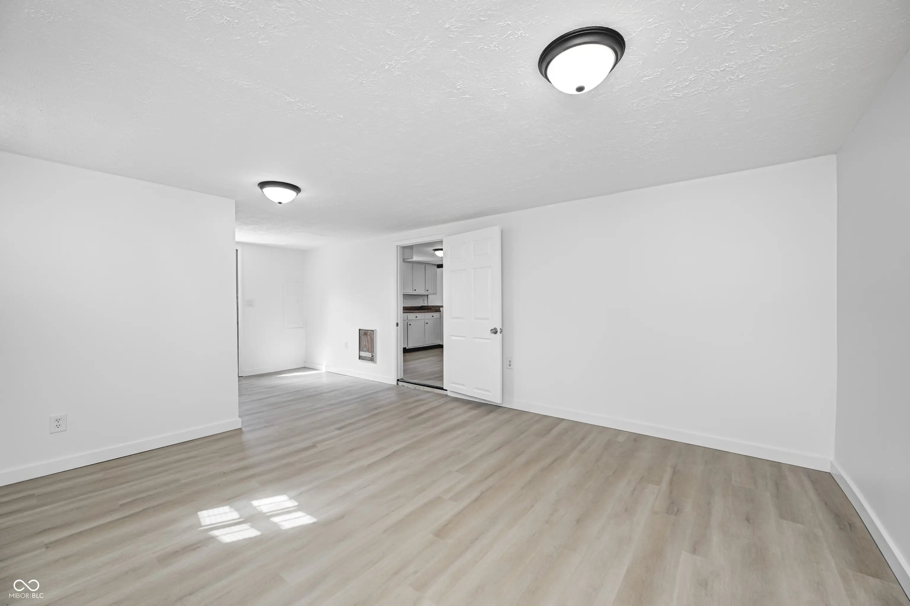 5453 S Westwood Drive MLS 22029850 Lake Haven photo 25