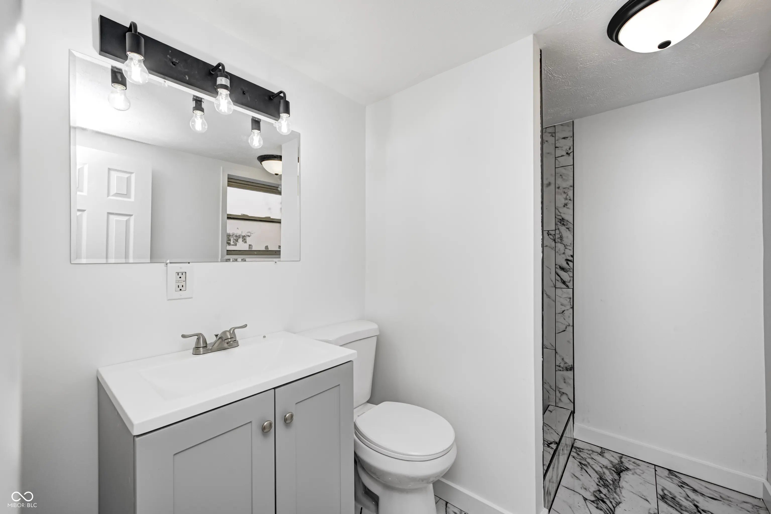 5453 S Westwood Drive MLS 22029850 Lake Haven photo 36