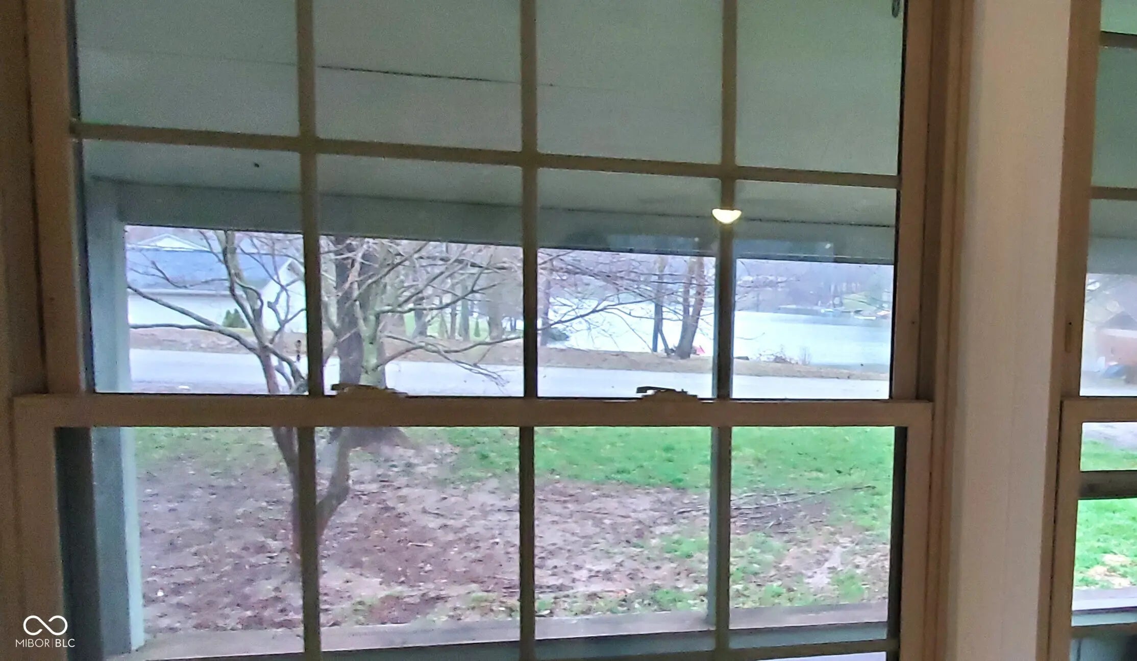 5453 S Westwood Drive MLS 22029850 Lake Haven photo 4