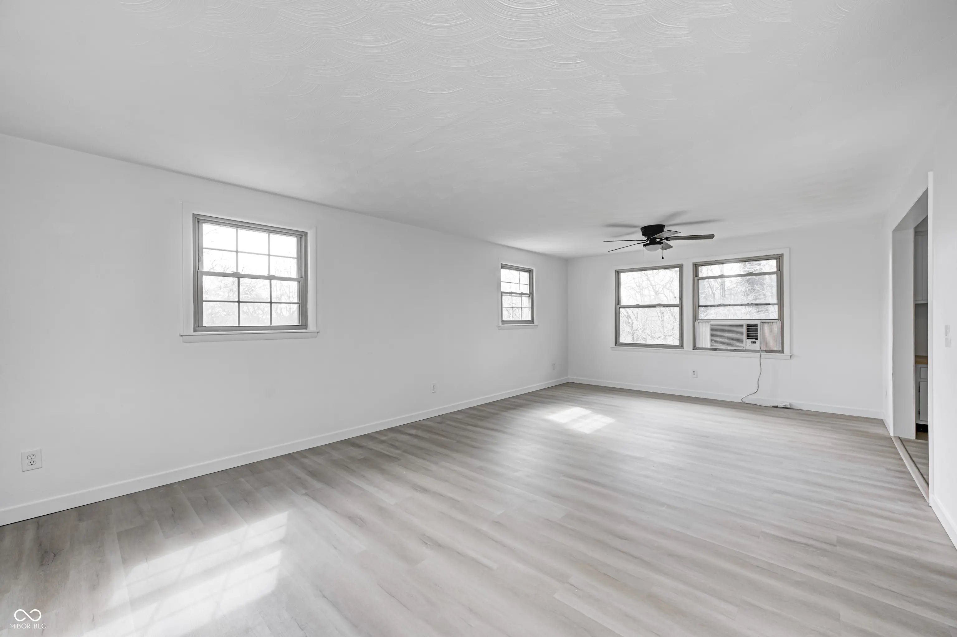 5453 S Westwood Drive MLS 22029850 Lake Haven photo 5