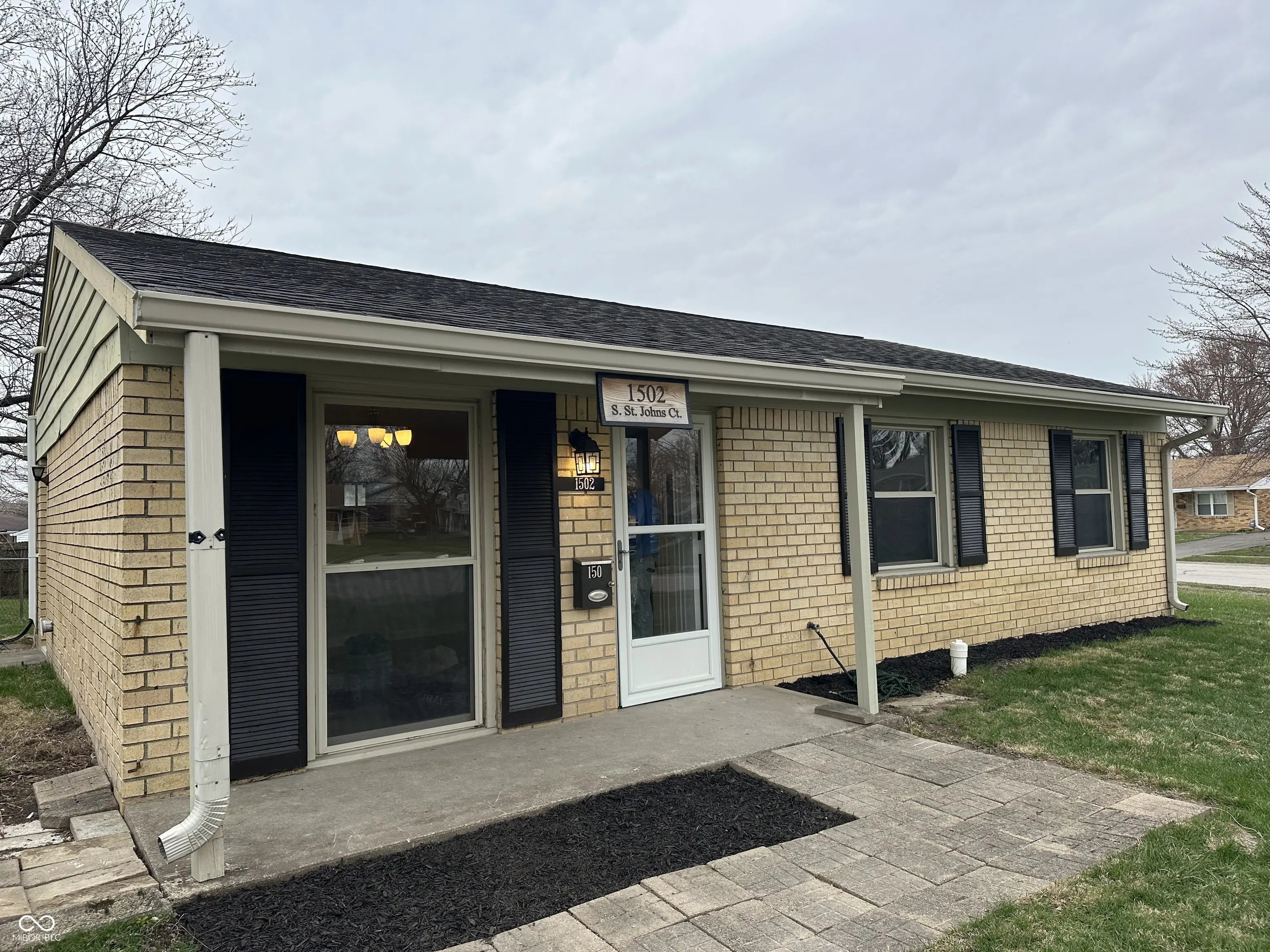 1502 Saint John Court S, Beech Grove