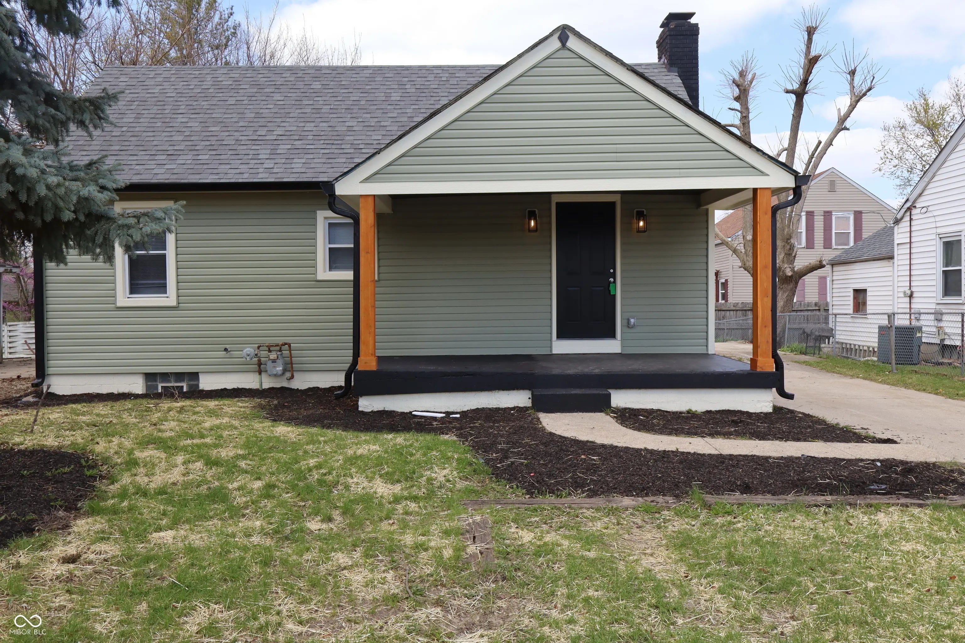 150 E Troy Avenue, Indianapolis