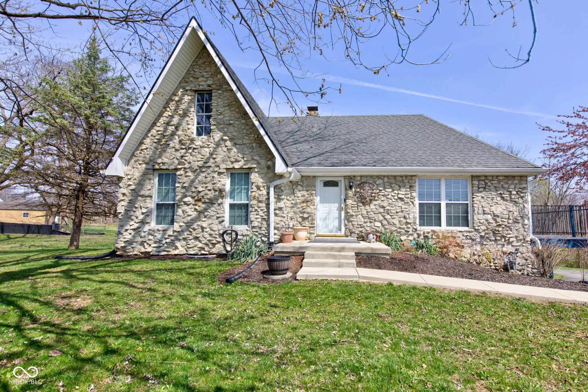 6170 Shelbyville Road, Indianapolis