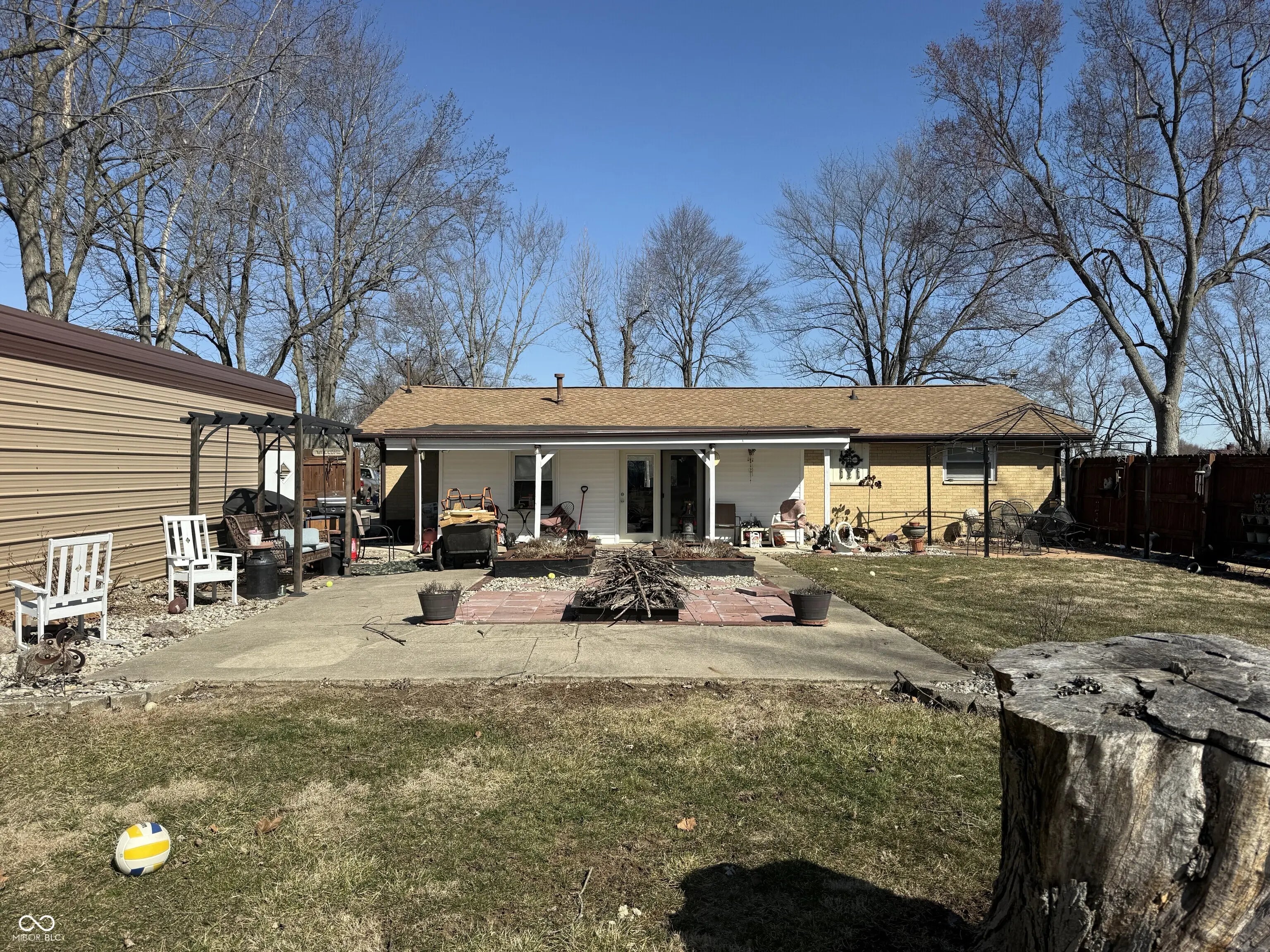 445 E 1000 N, Alexandria