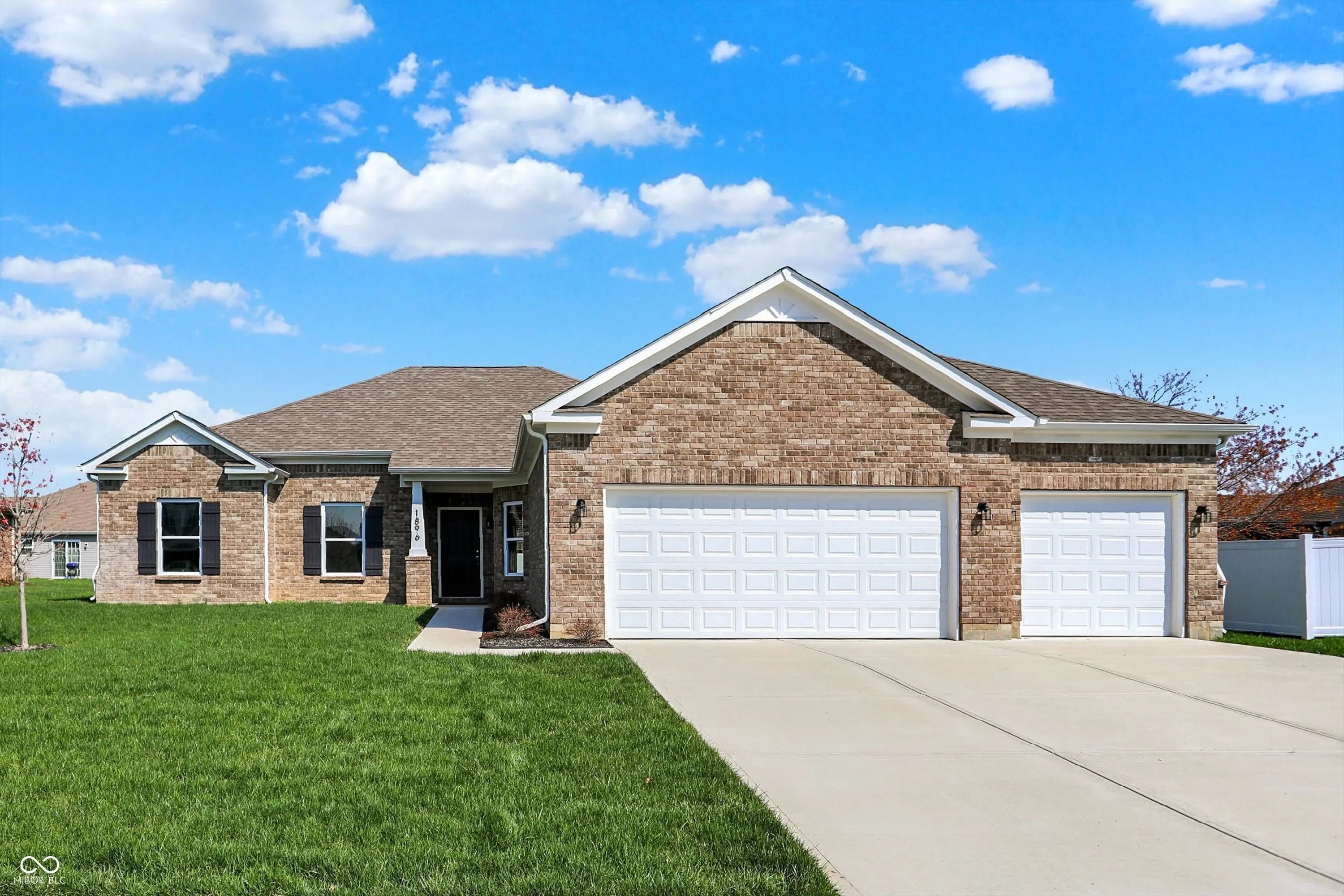 1896 Woodland Parks Drive, Columbus