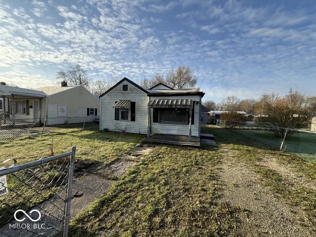 Photo of 1727 W 10th Street Marion, IN 46953