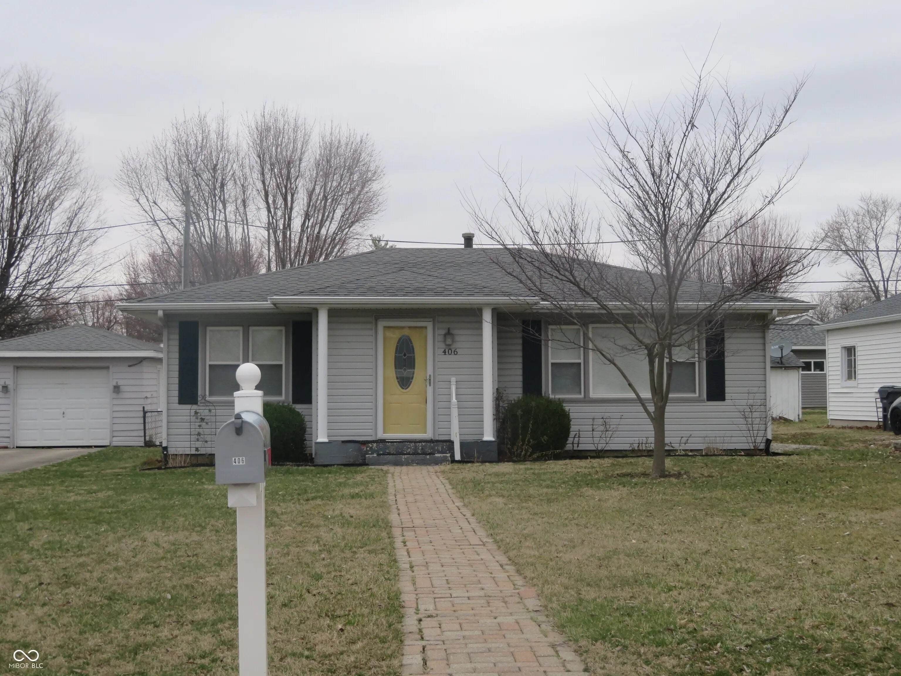 Photo of 406 W Jackson Street Alexandria, IN 46001