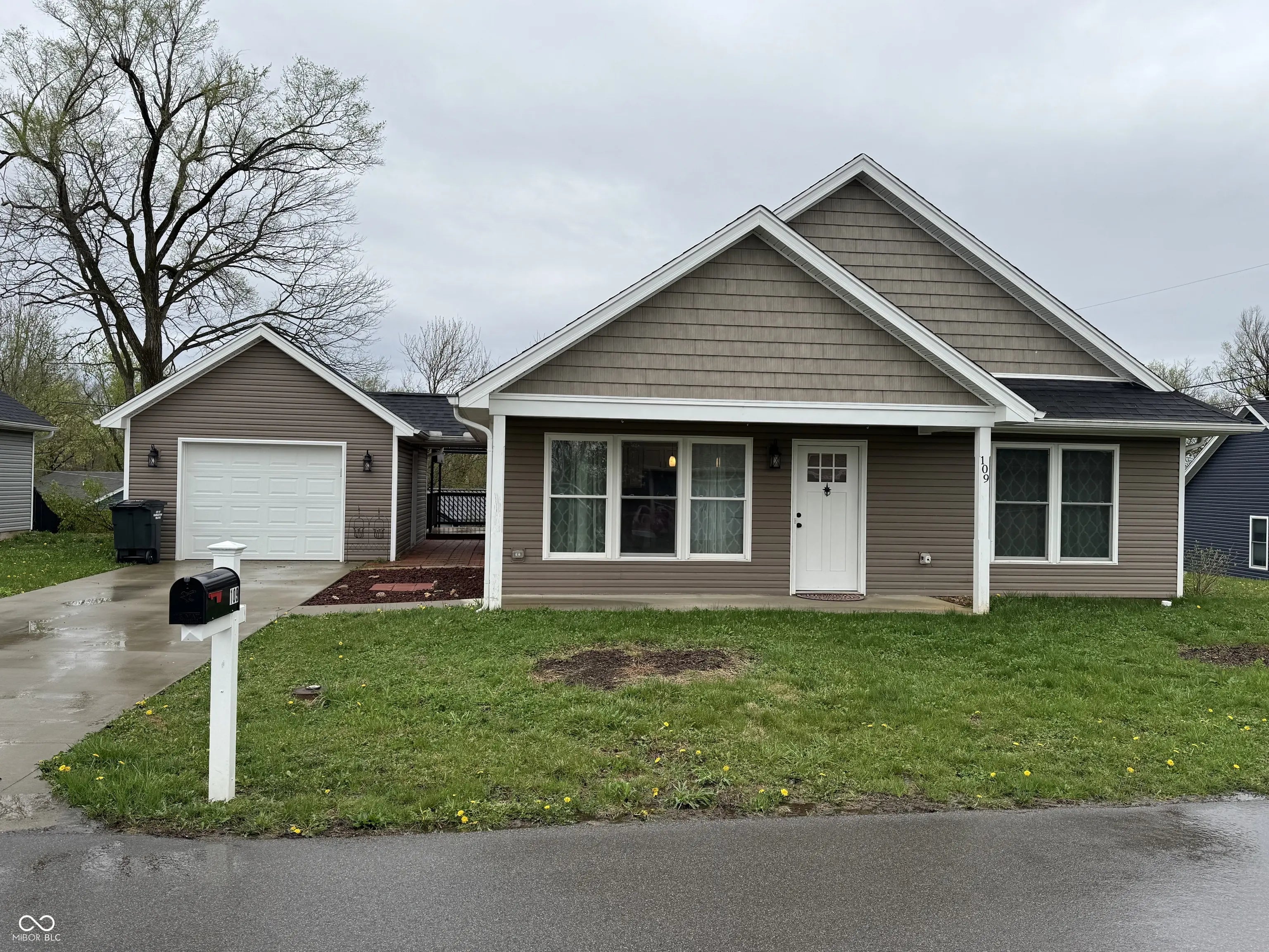 Photo of 109 Crestview Court Charlestown, IN 47111