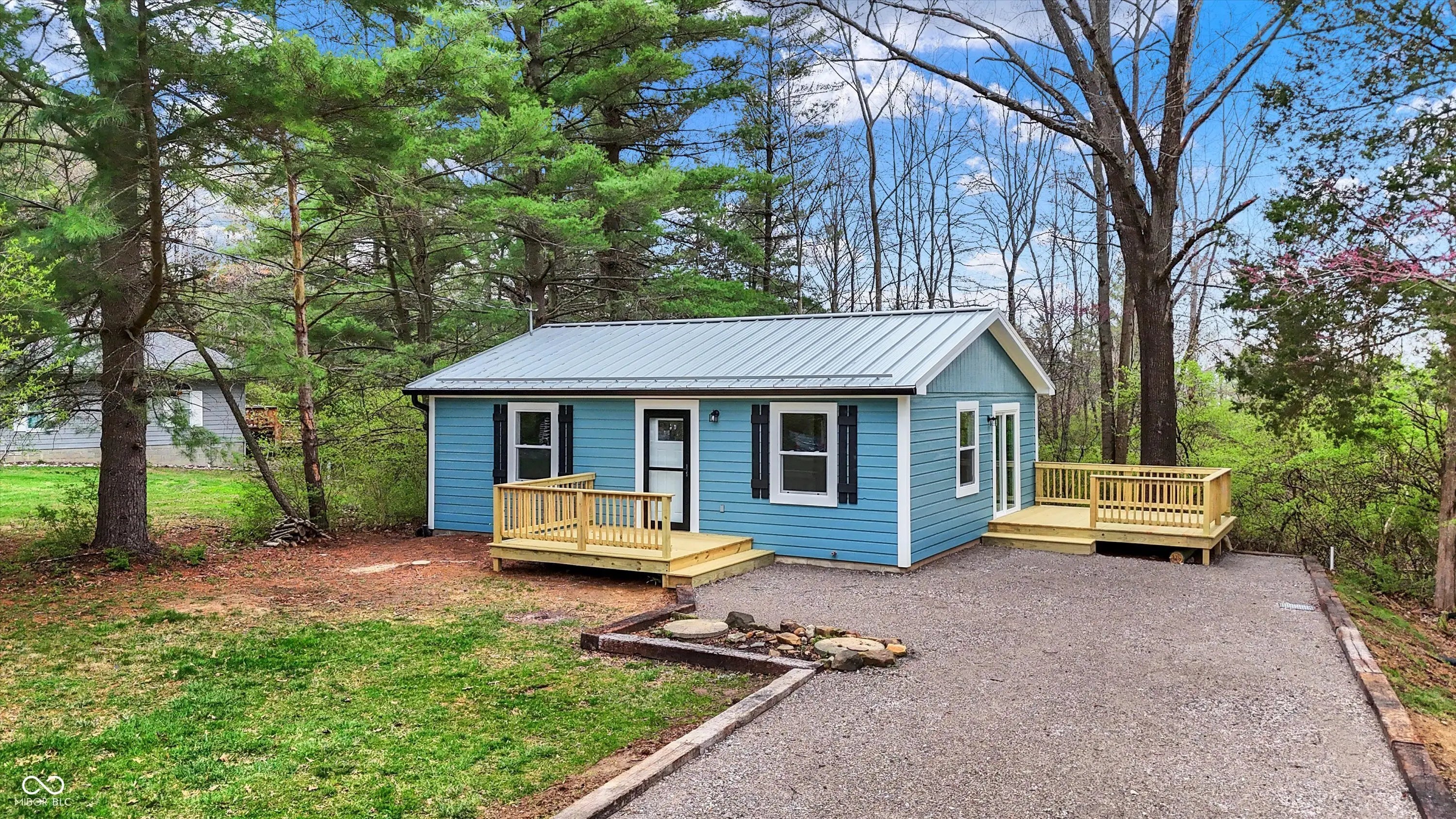 7469 Lion Drive, Nineveh