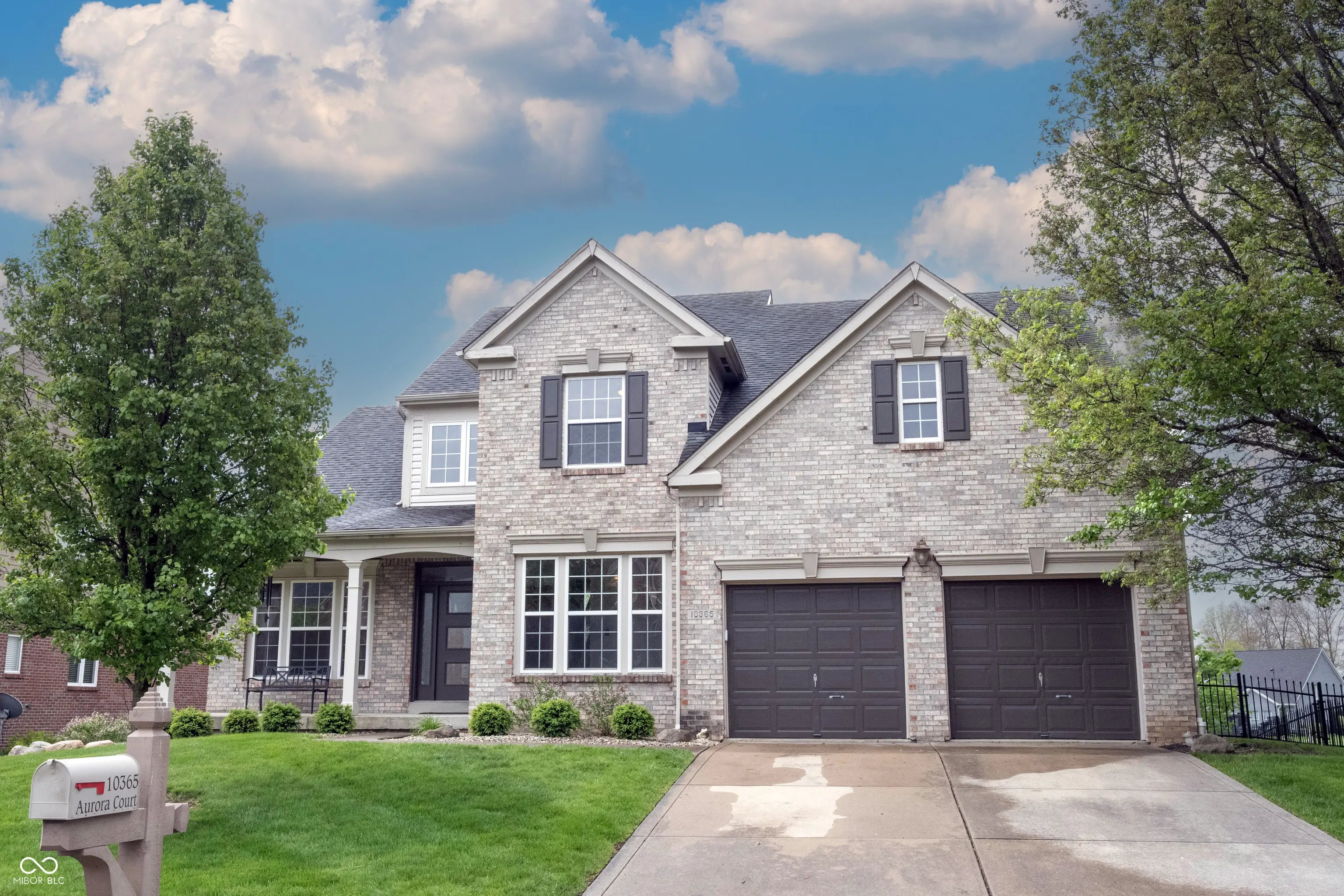 10365 Aurora Court, Fishers