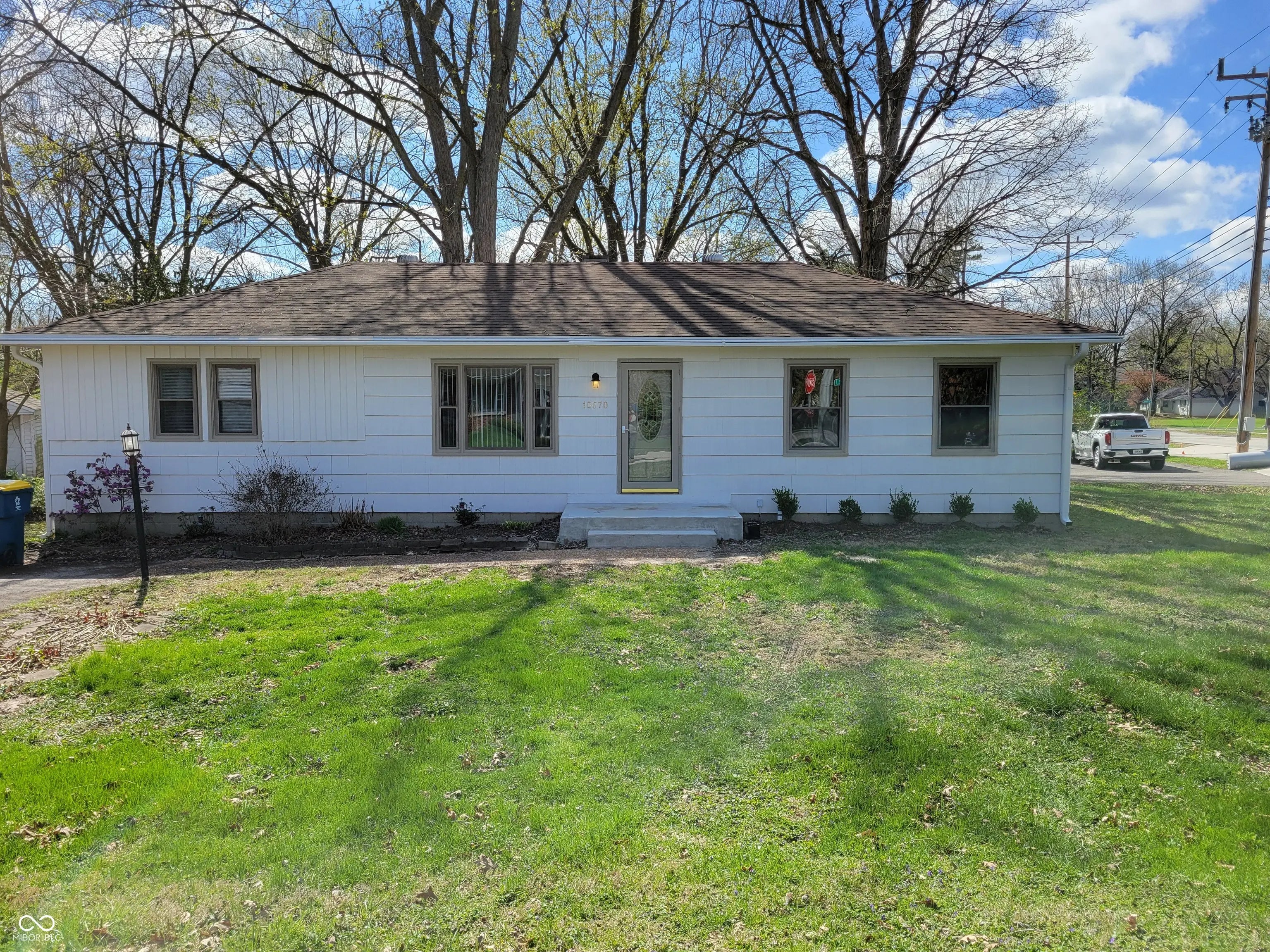 10570 Barmore Avenue, Carmel