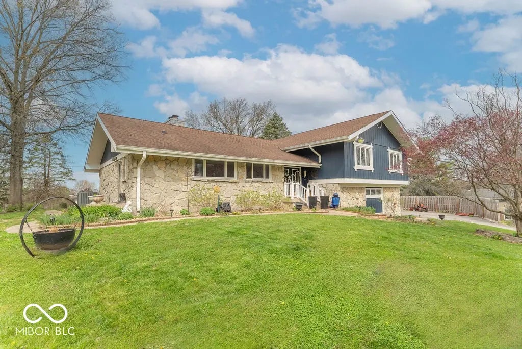 12166 N Bray Road, Mooresville