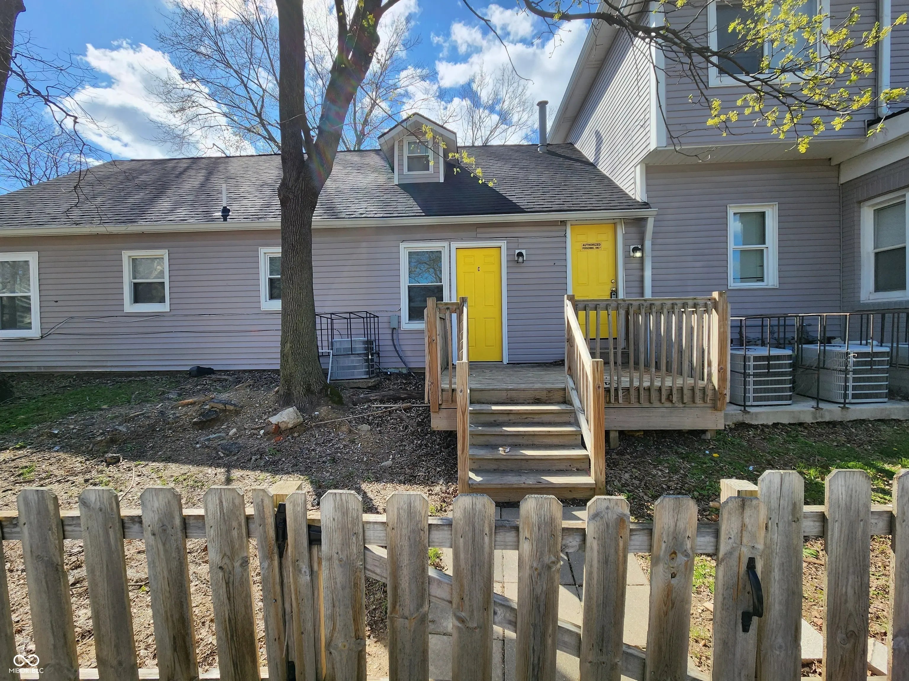 Photo of 2531 Unit C E 10th Street Indianapolis, IN 46201