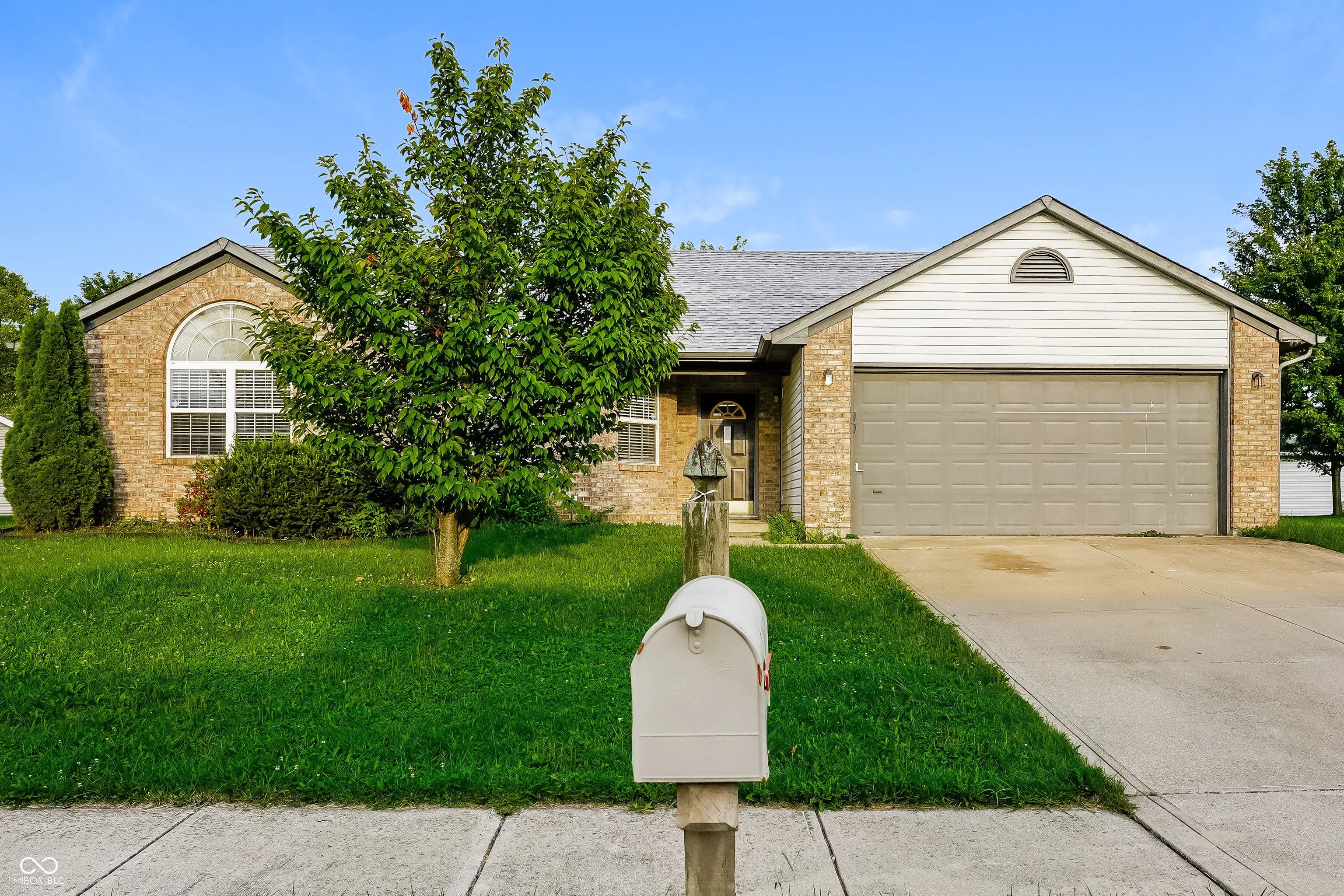 1167 Oak Leaf Road, Franklin