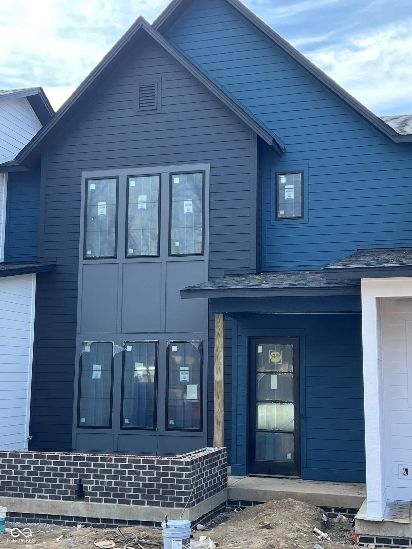 16387 Burlwood Drive, Westfield