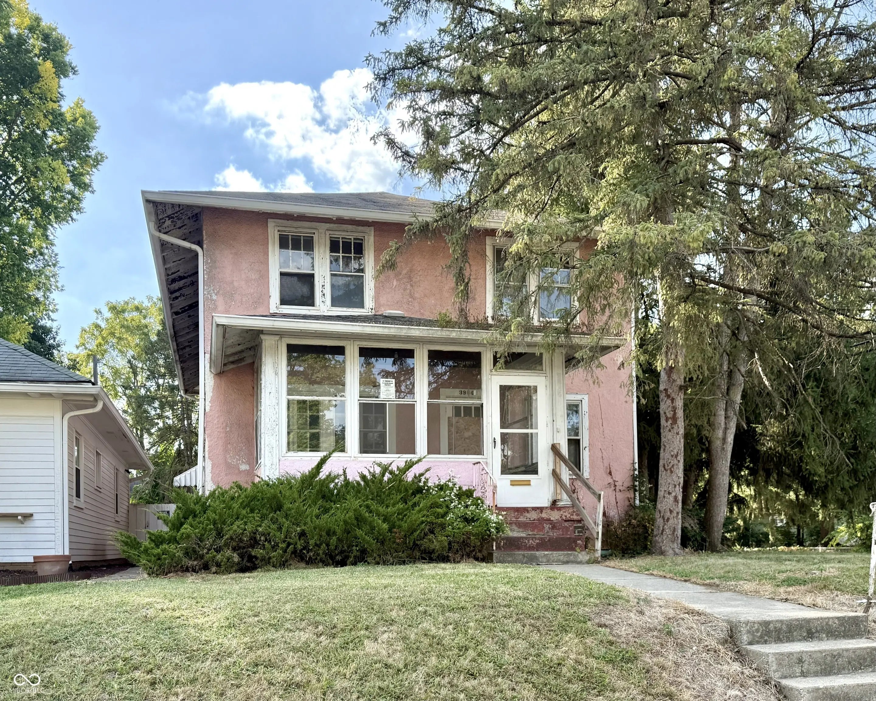 Photo of 505 W 40th Street Indianapolis, IN 46208