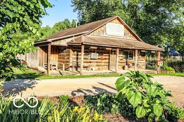Photo of 4525 Salt Creek Road Nashville, IN 47448