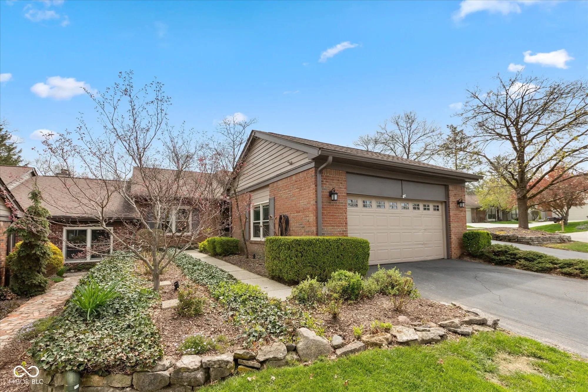 5333 Thicket Hill Lane, Indianapolis