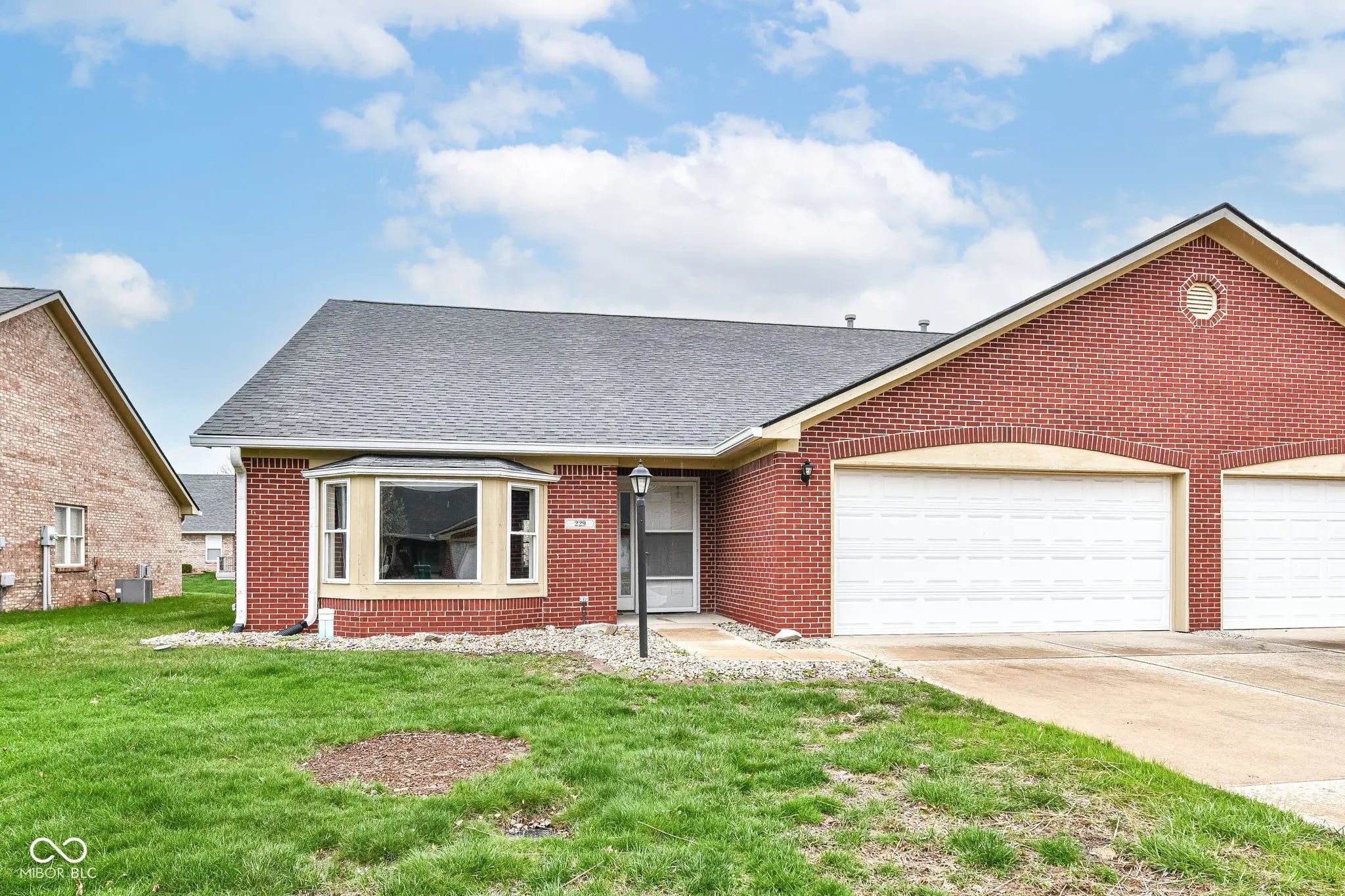 229 Waterford Court, Avon