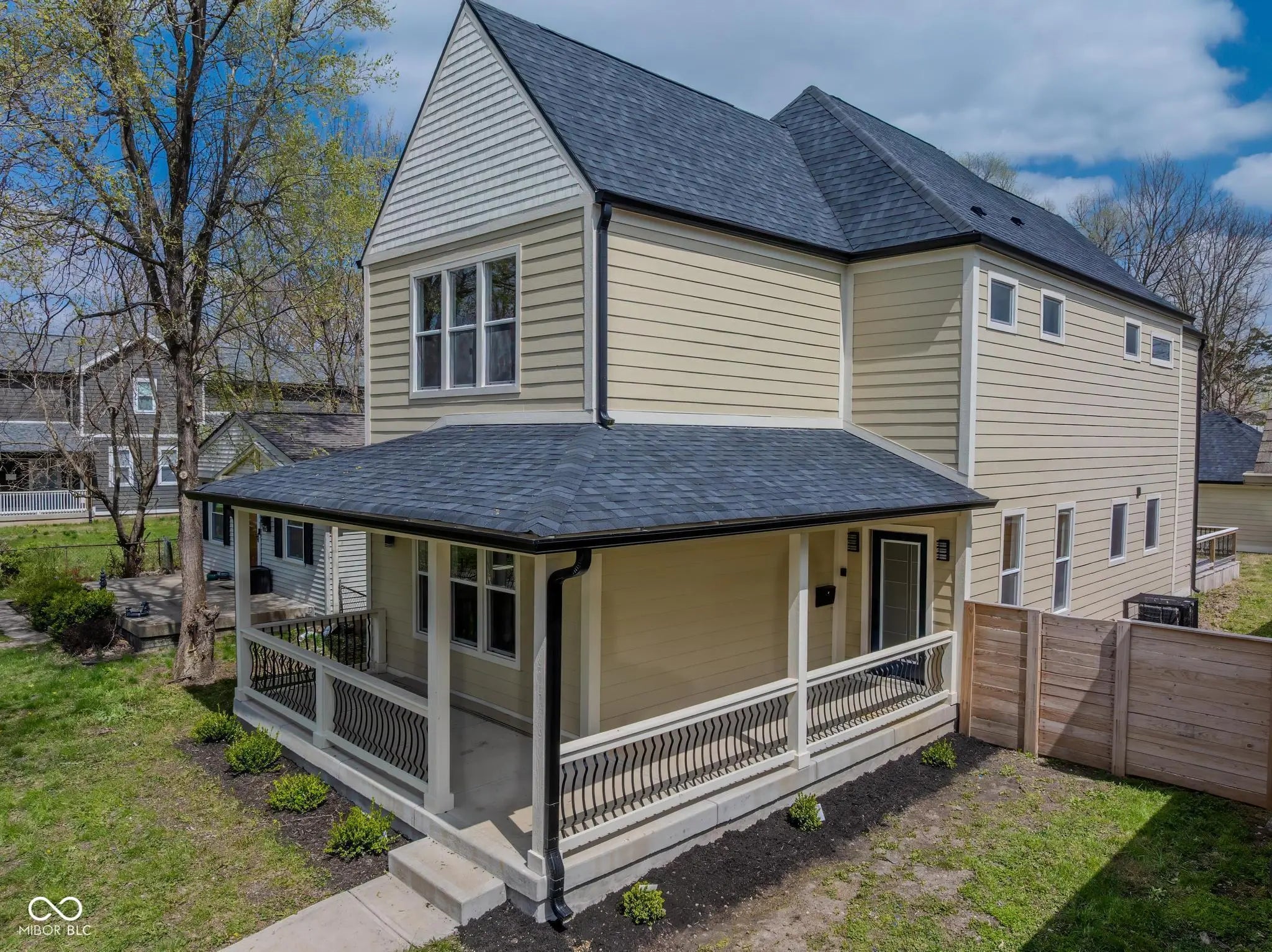 2209 Carrollton Avenue, Indianapolis