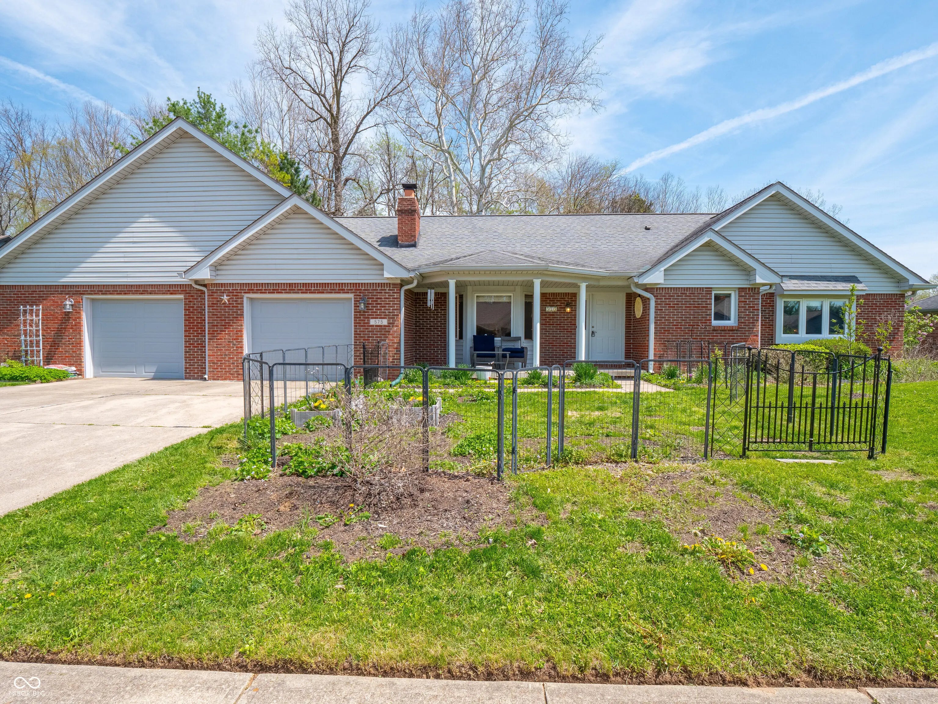 575 Crestpoint Lane, Plainfield