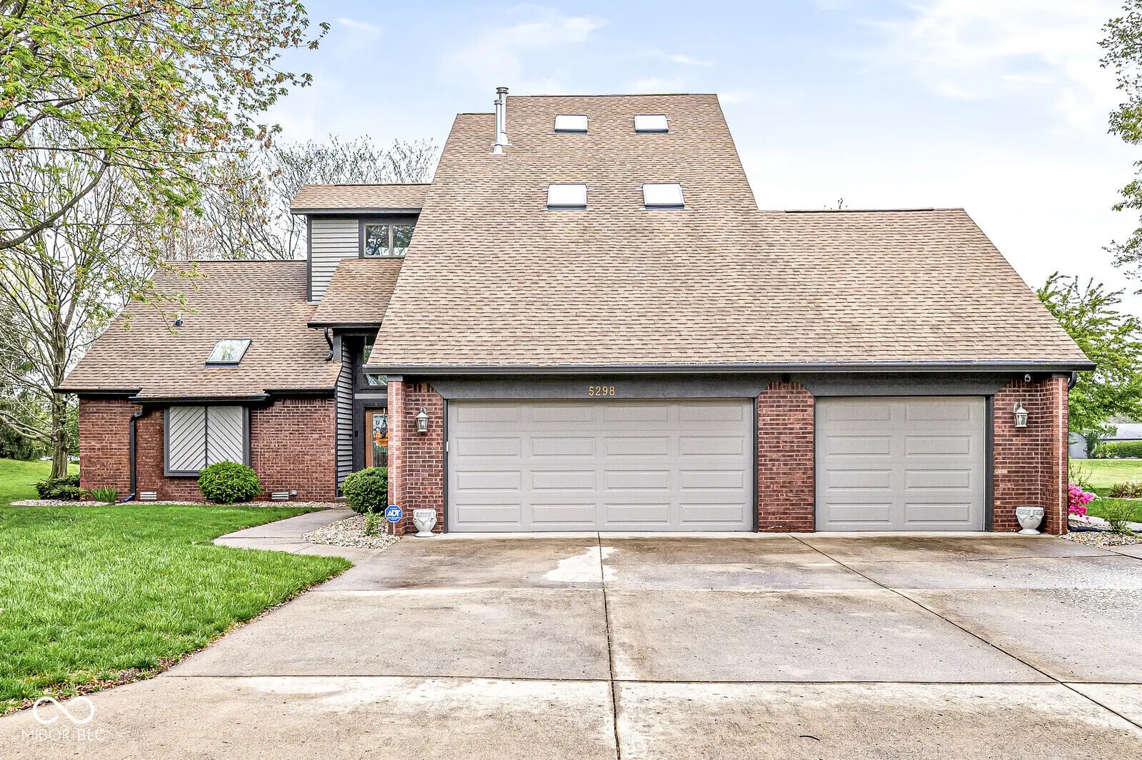 5298 Royal Troon Way, Avon
