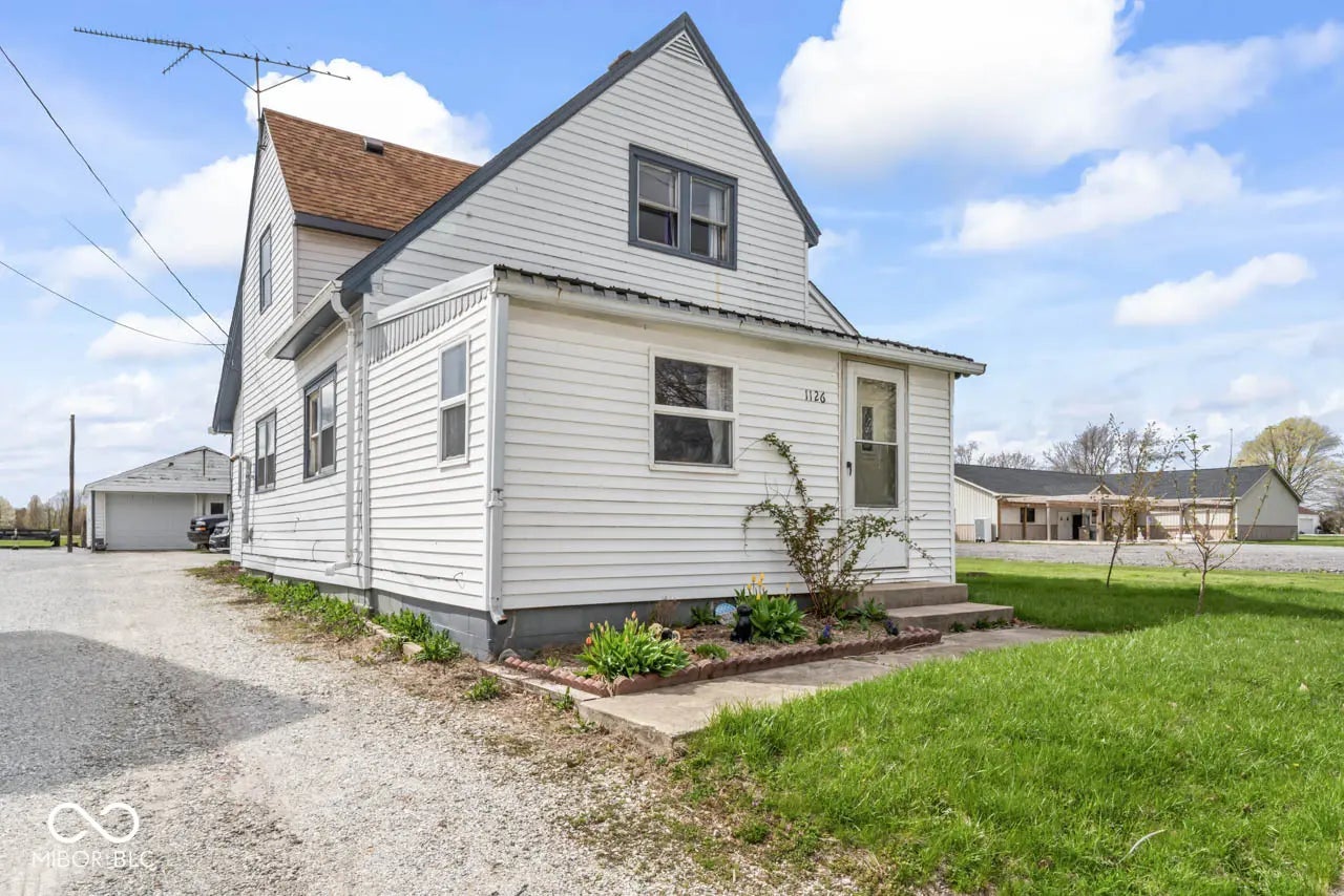 1126 N Anderson Street, Elwood