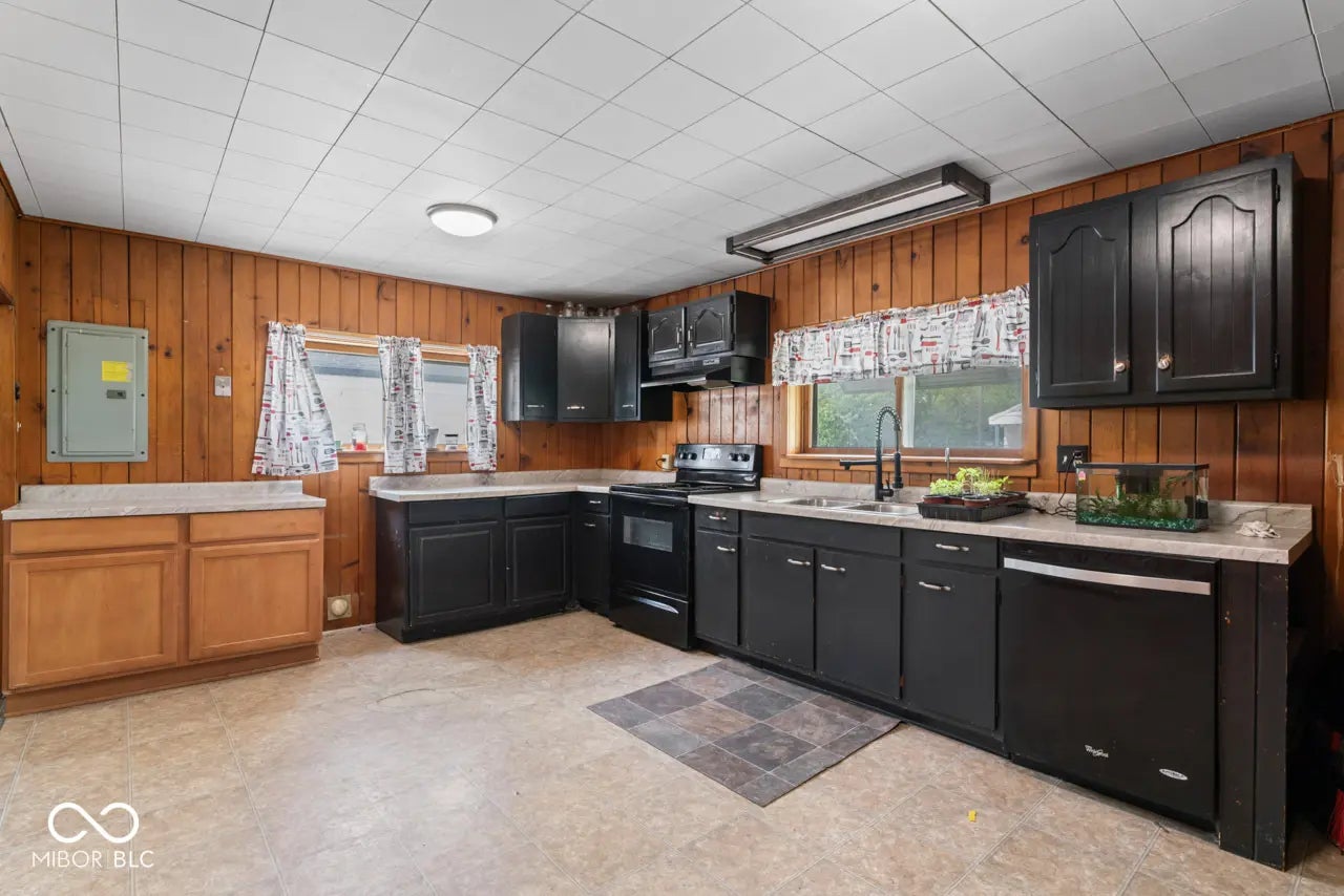 1126 N Anderson Street MLS 22032484 No Subdivision photo 10