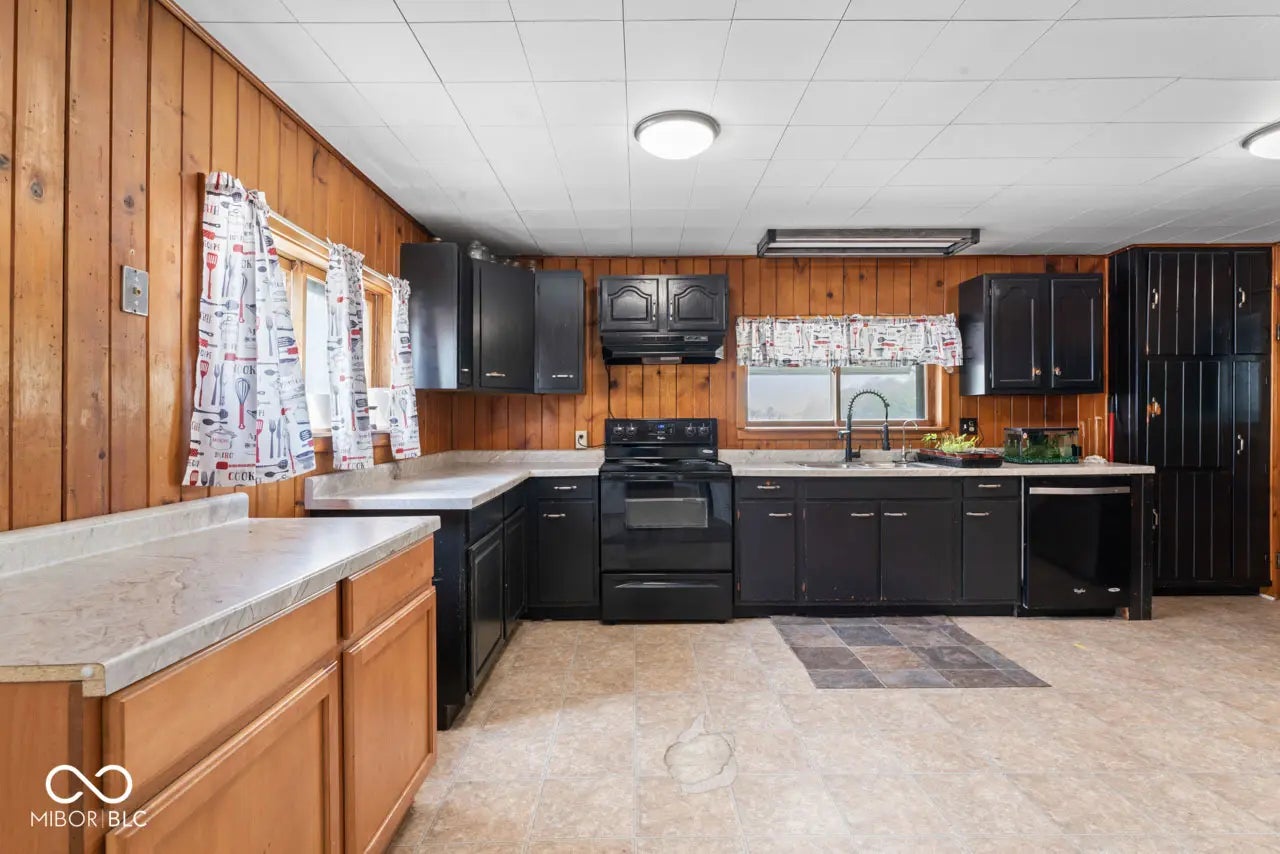 1126 N Anderson Street MLS 22032484 No Subdivision photo 11