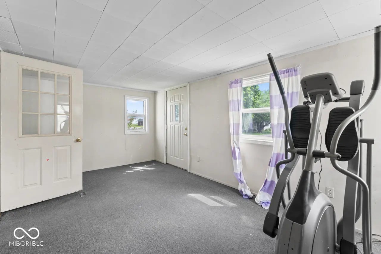 1126 N Anderson Street MLS 22032484 No Subdivision photo 2