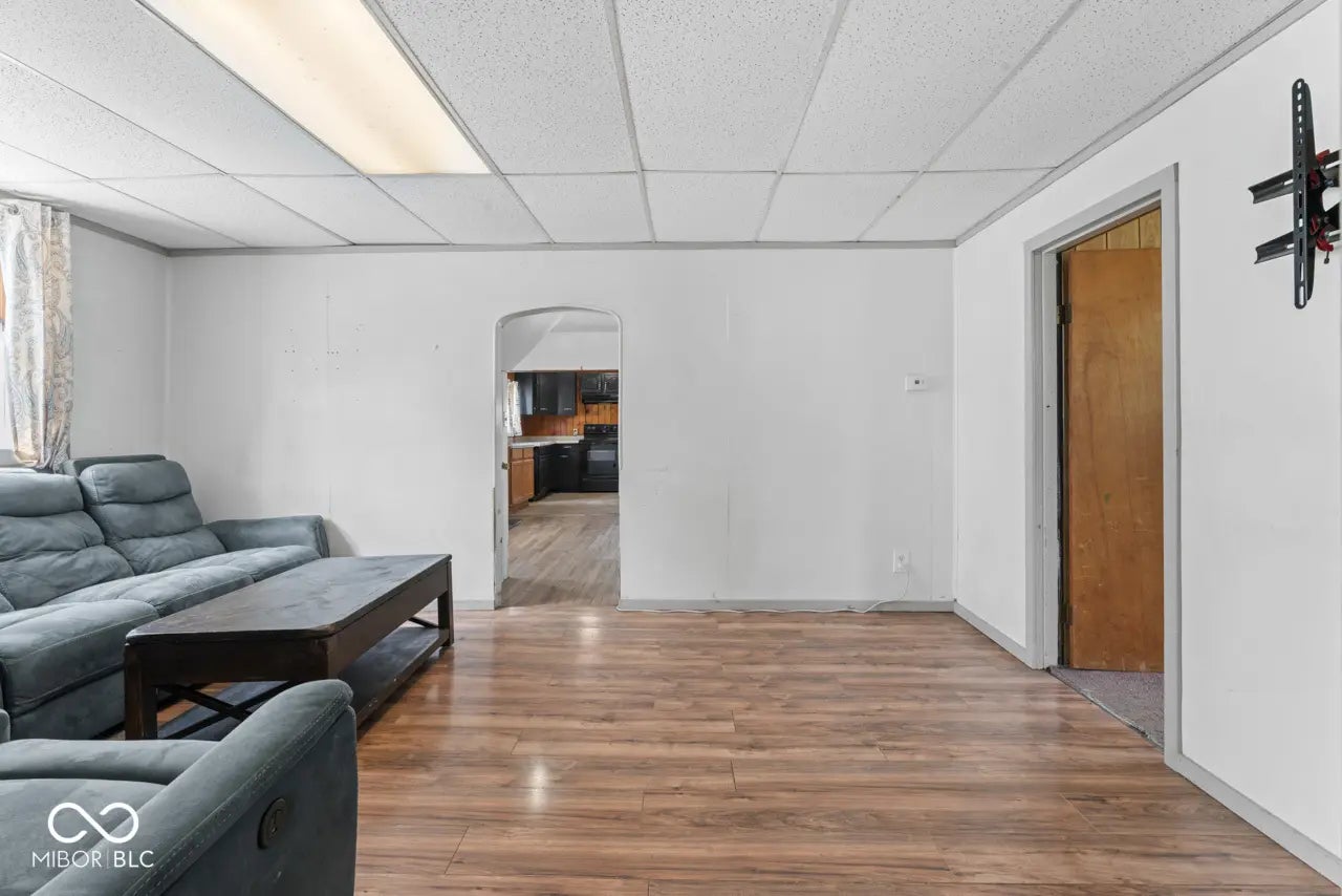 1126 N Anderson Street MLS 22032484 No Subdivision photo 4