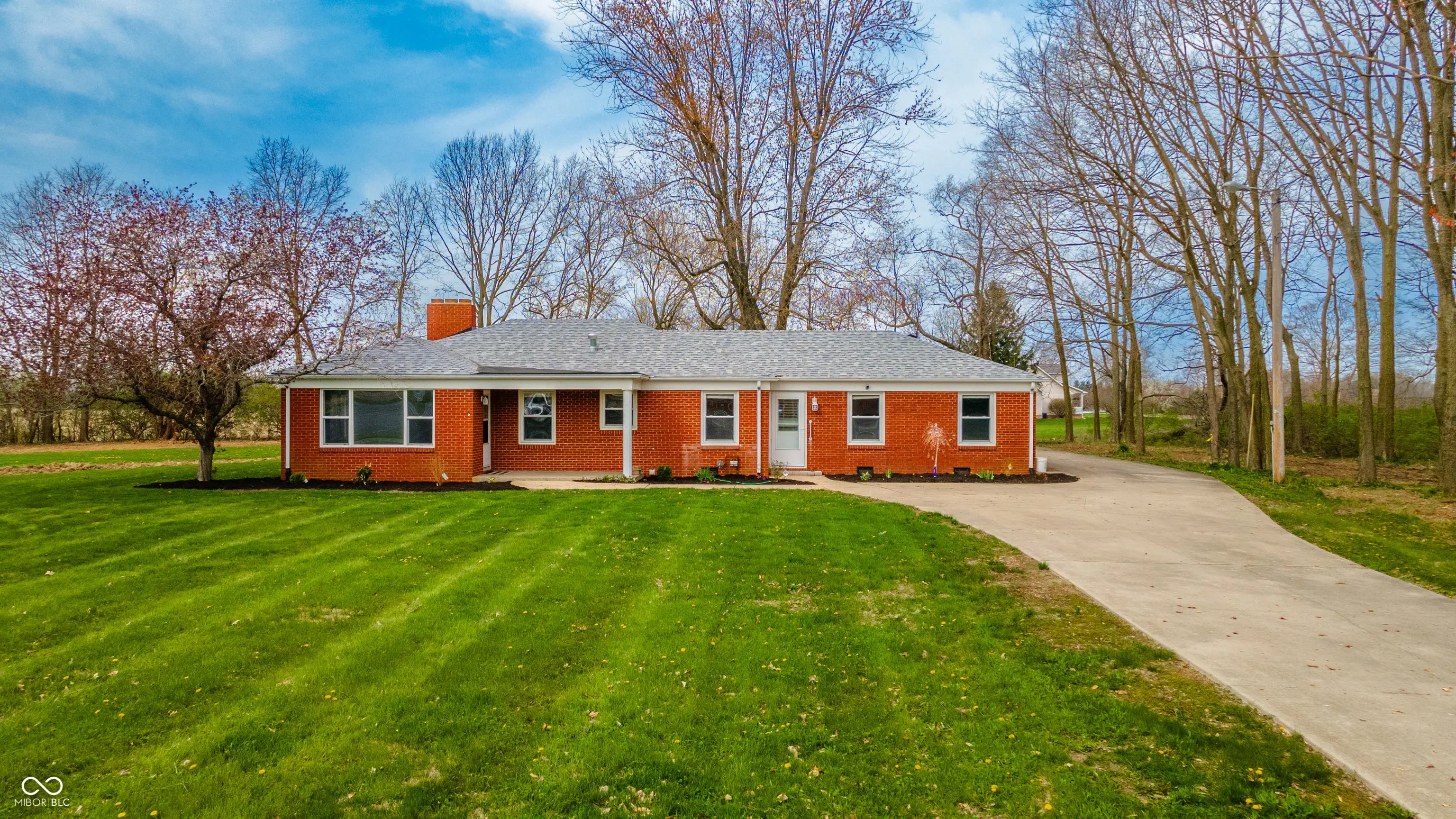 1911 N Rangeline Road, Anderson