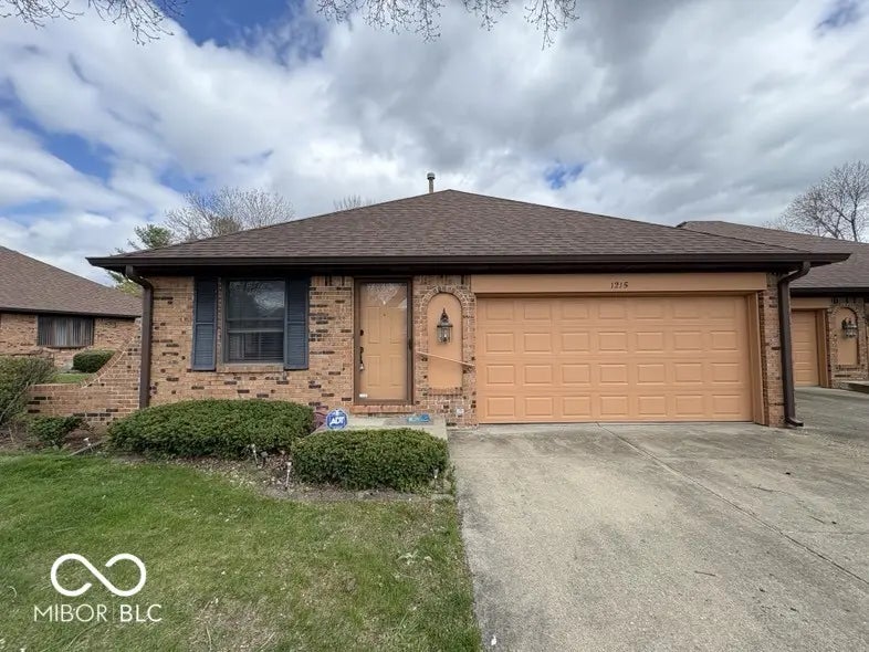 1215 Willow Springs Boulevard, Brownsburg