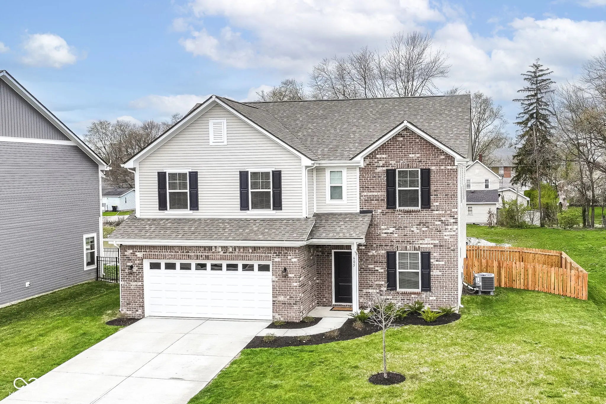 605 Tuscany Trail, Lapel