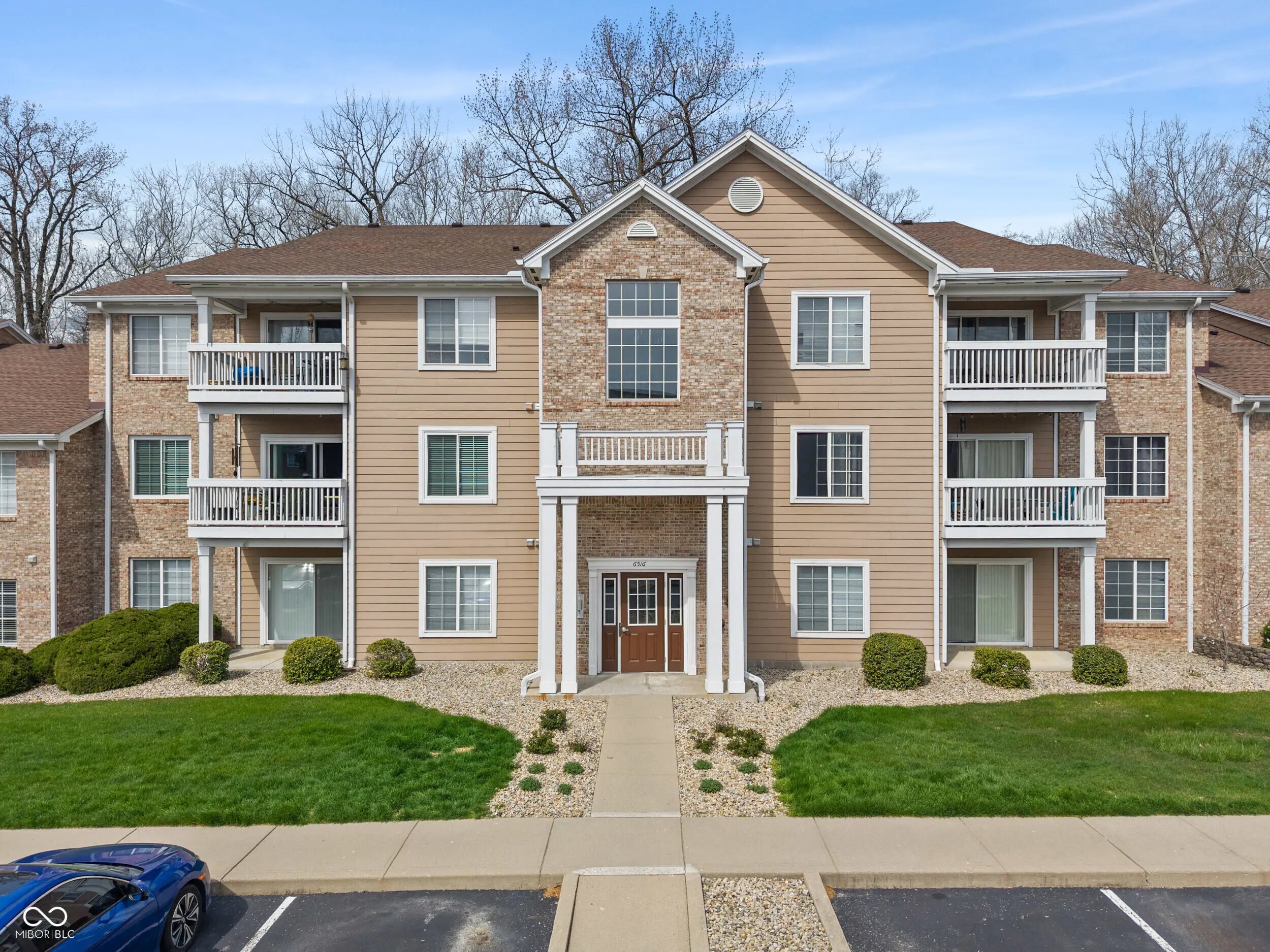 6516 Emerald Hill Court 310, Indianapolis